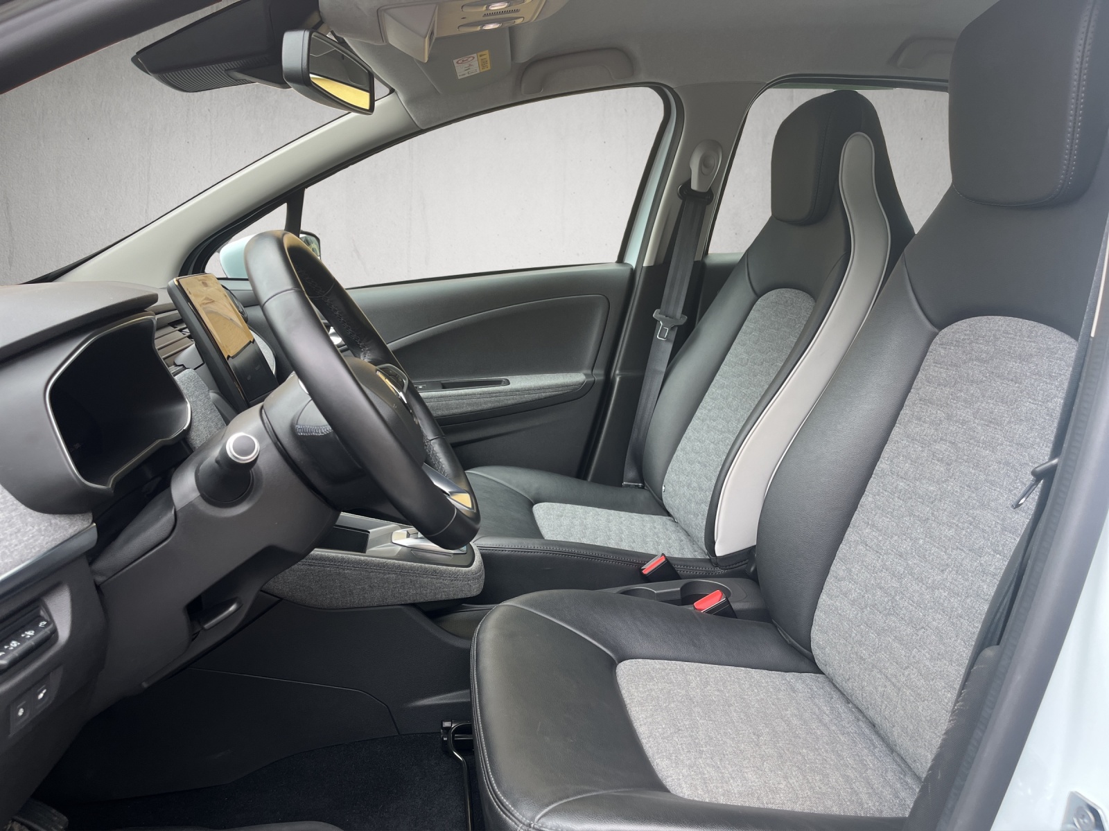 RENAULT Zoe Intens R135 (incl. Batterie)-image-6