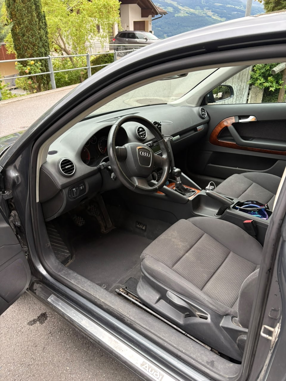 AUDI A3 Sportback 2.0 Turbo FSI Ambiente quattro-image-5