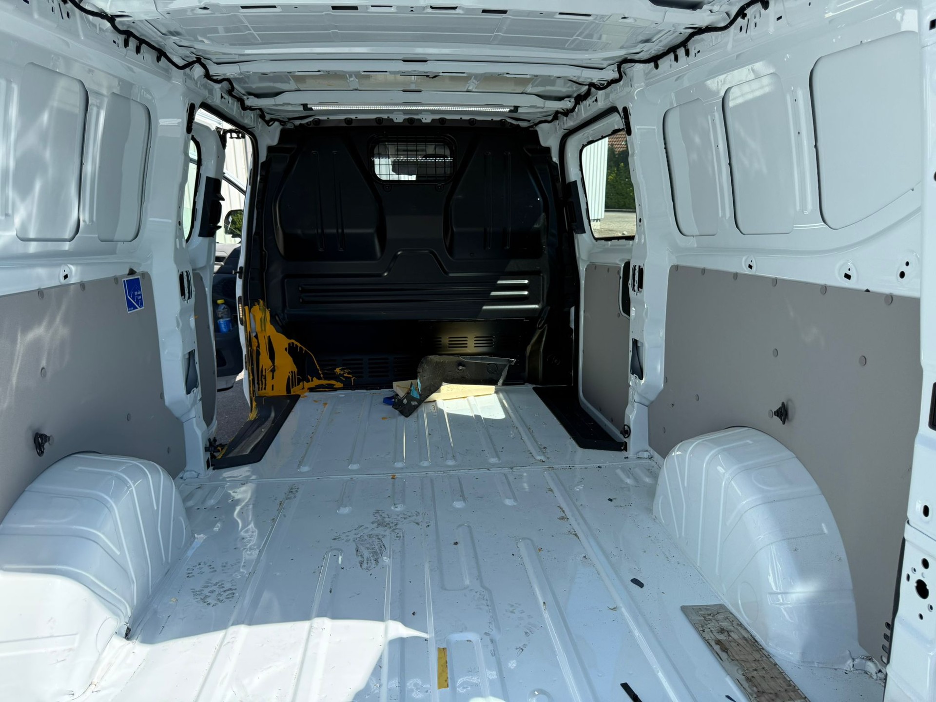 VW Transporter 2.0 TDI Edition Lang-image-9