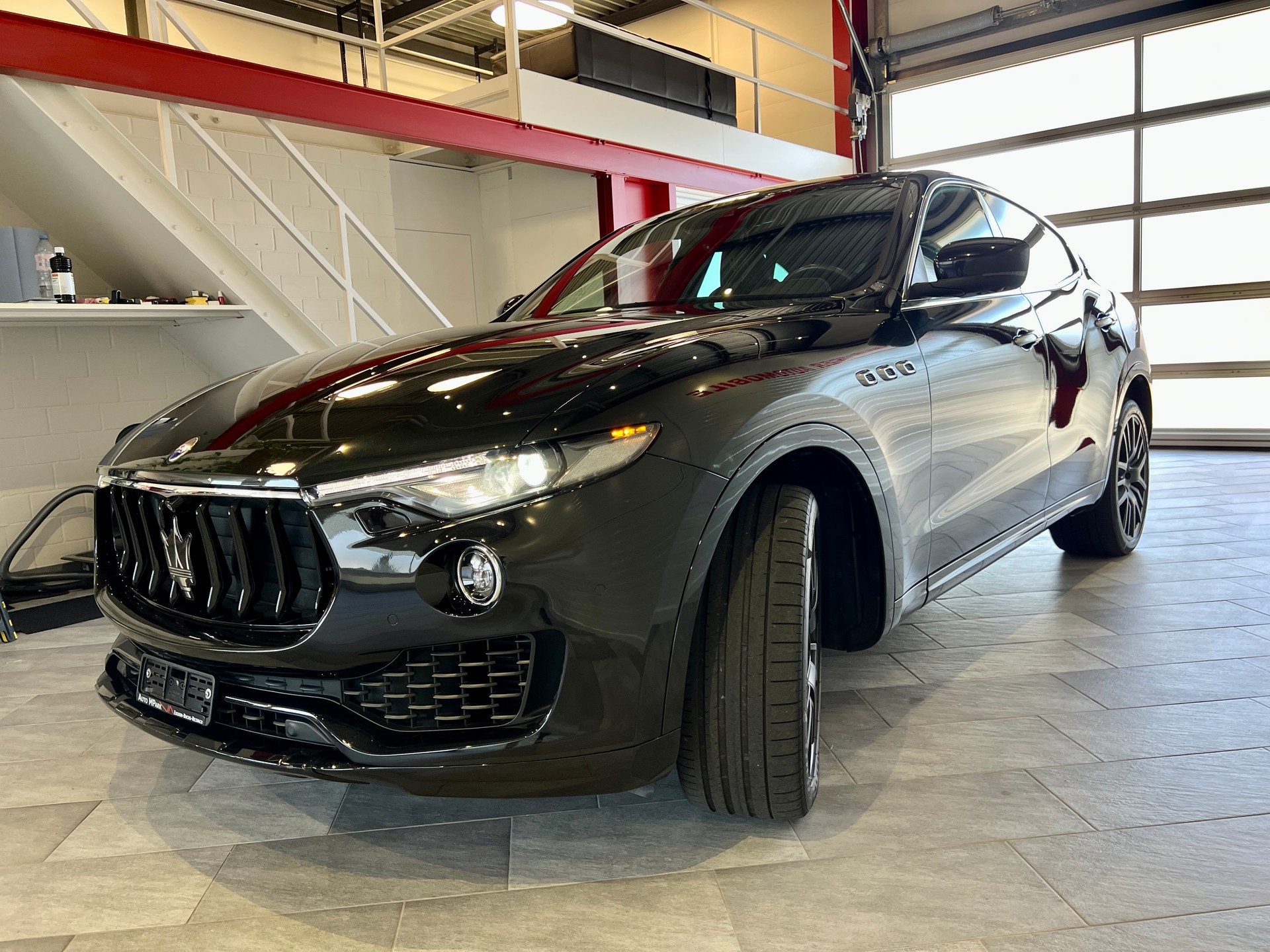 MASERATI Levante S 3.0 V6 GranSport Automatica-image-2
