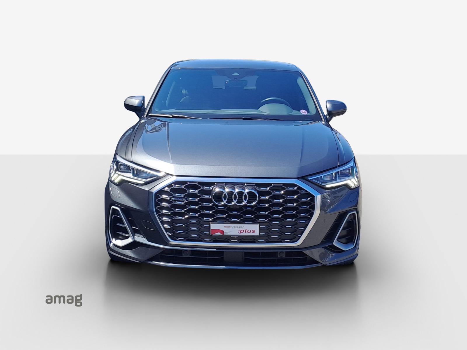 AUDI Q3 Sportback 40 TFSI S line quattro S-tronic-image-6