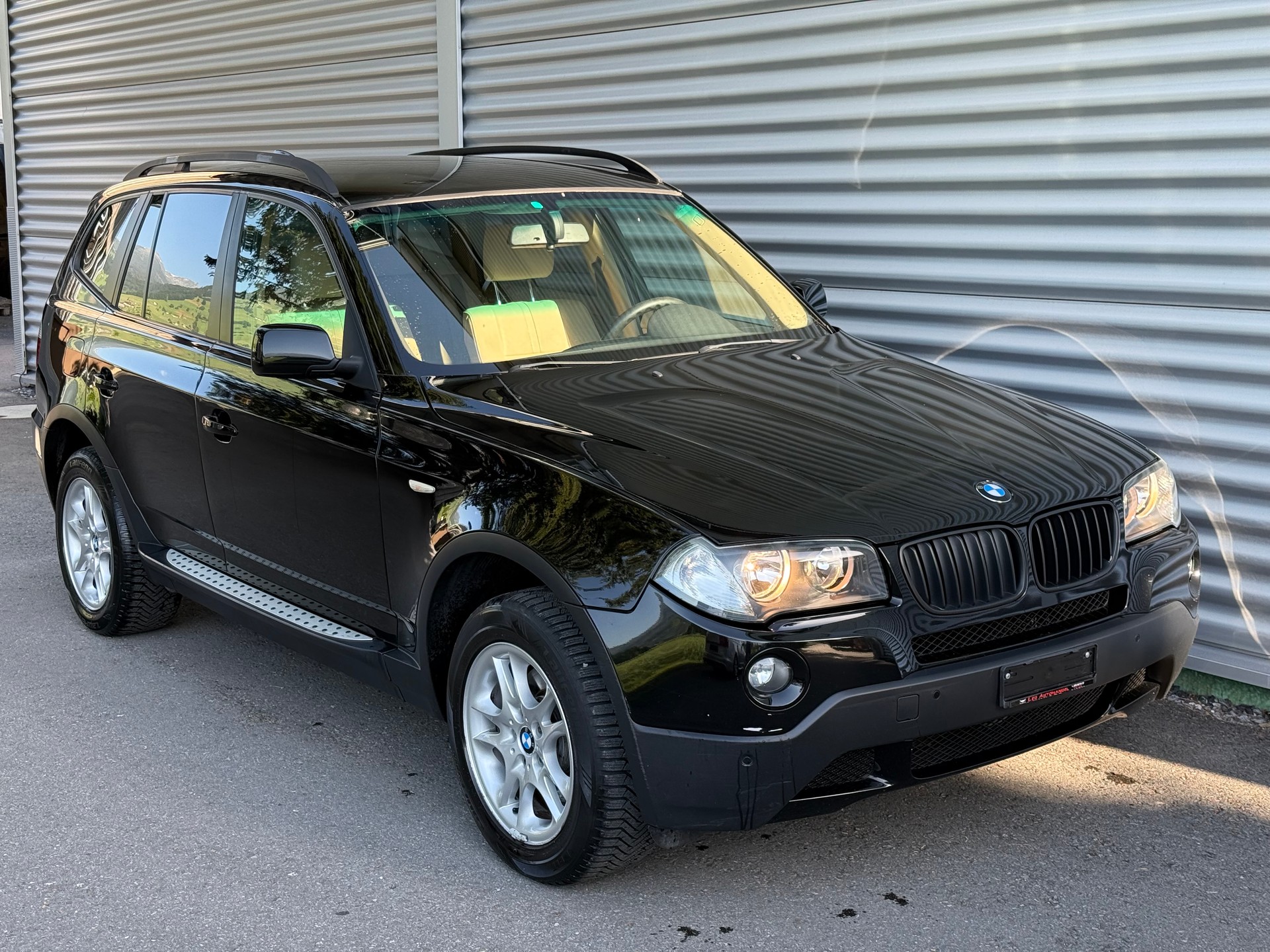 BMW X3 xDrive 25i (2.5si)-image-3