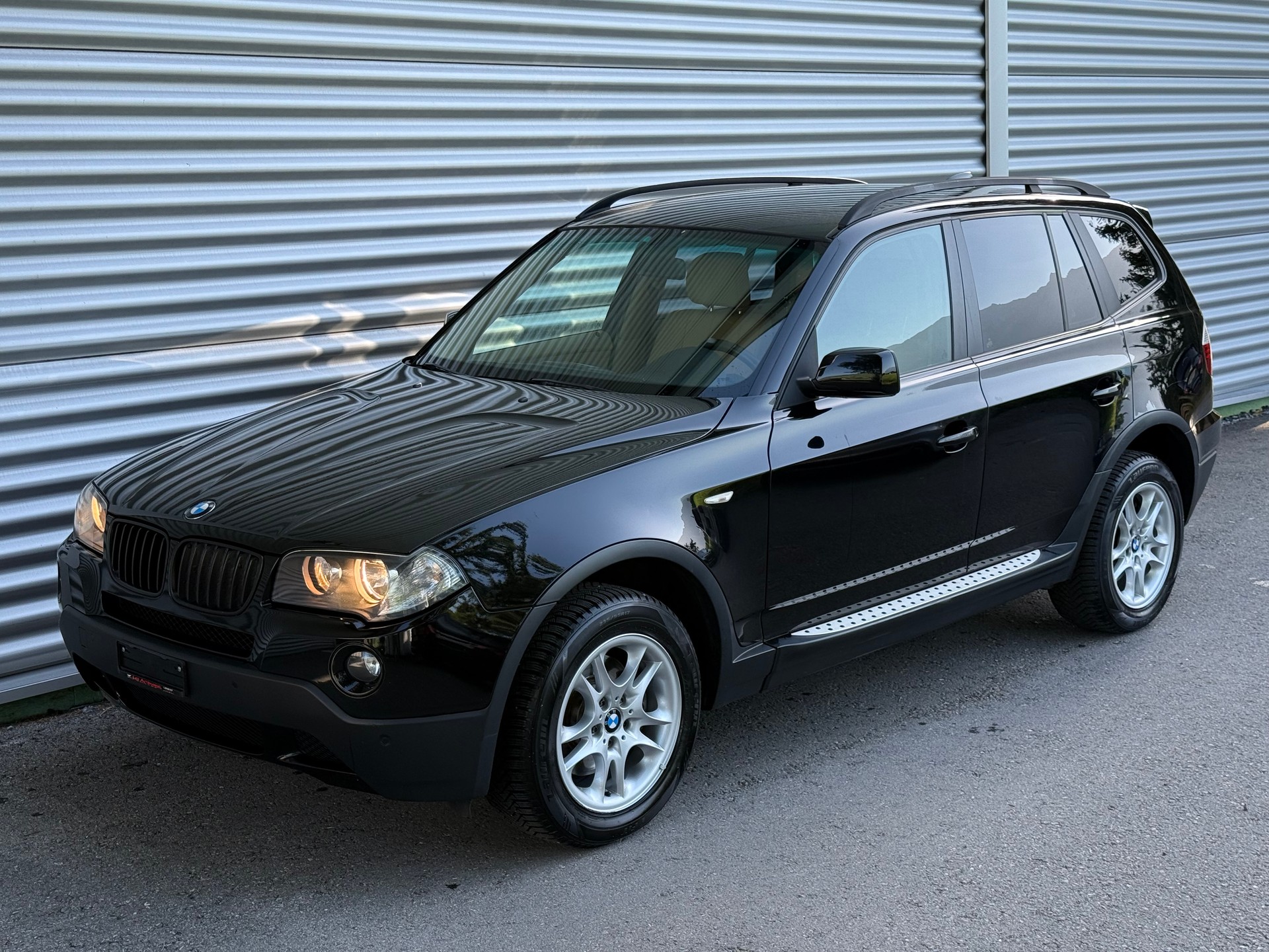BMW X3 xDrive 25i (2.5si)-image-0