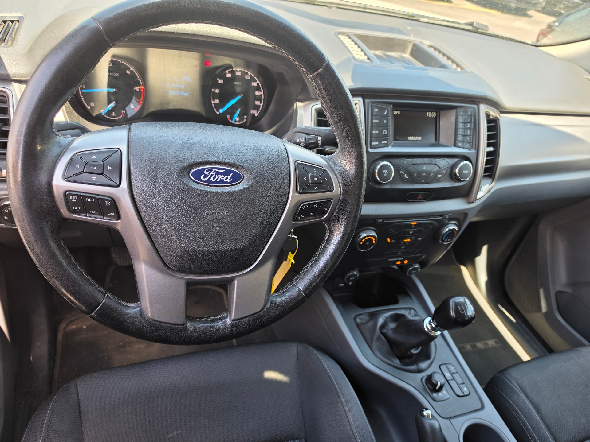 FORD Ranger XLT 2.2 TDCi 4x4-image-9