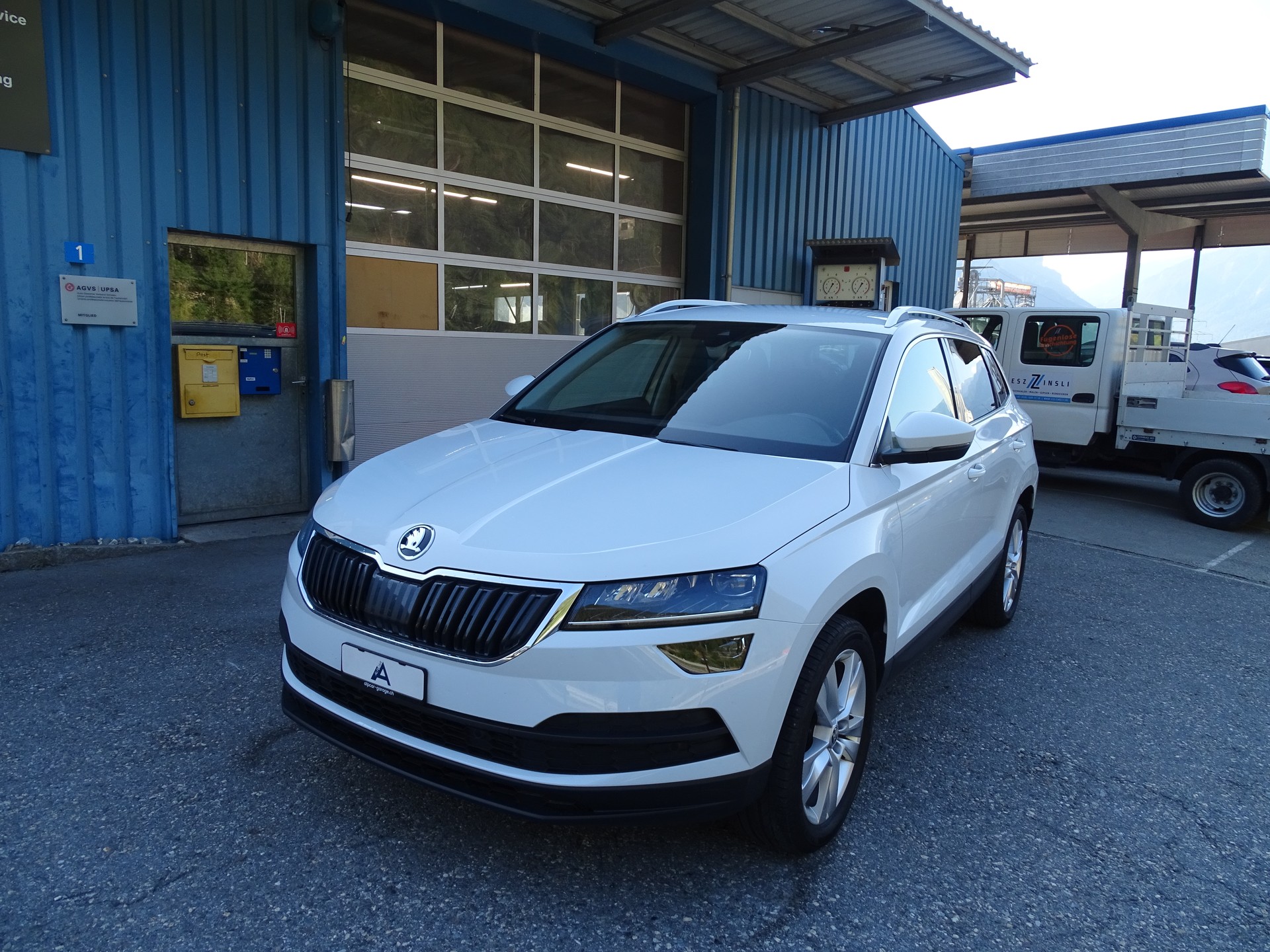 SKODA Karoq 2.0 TDI CR Ambition 4x4-image-2