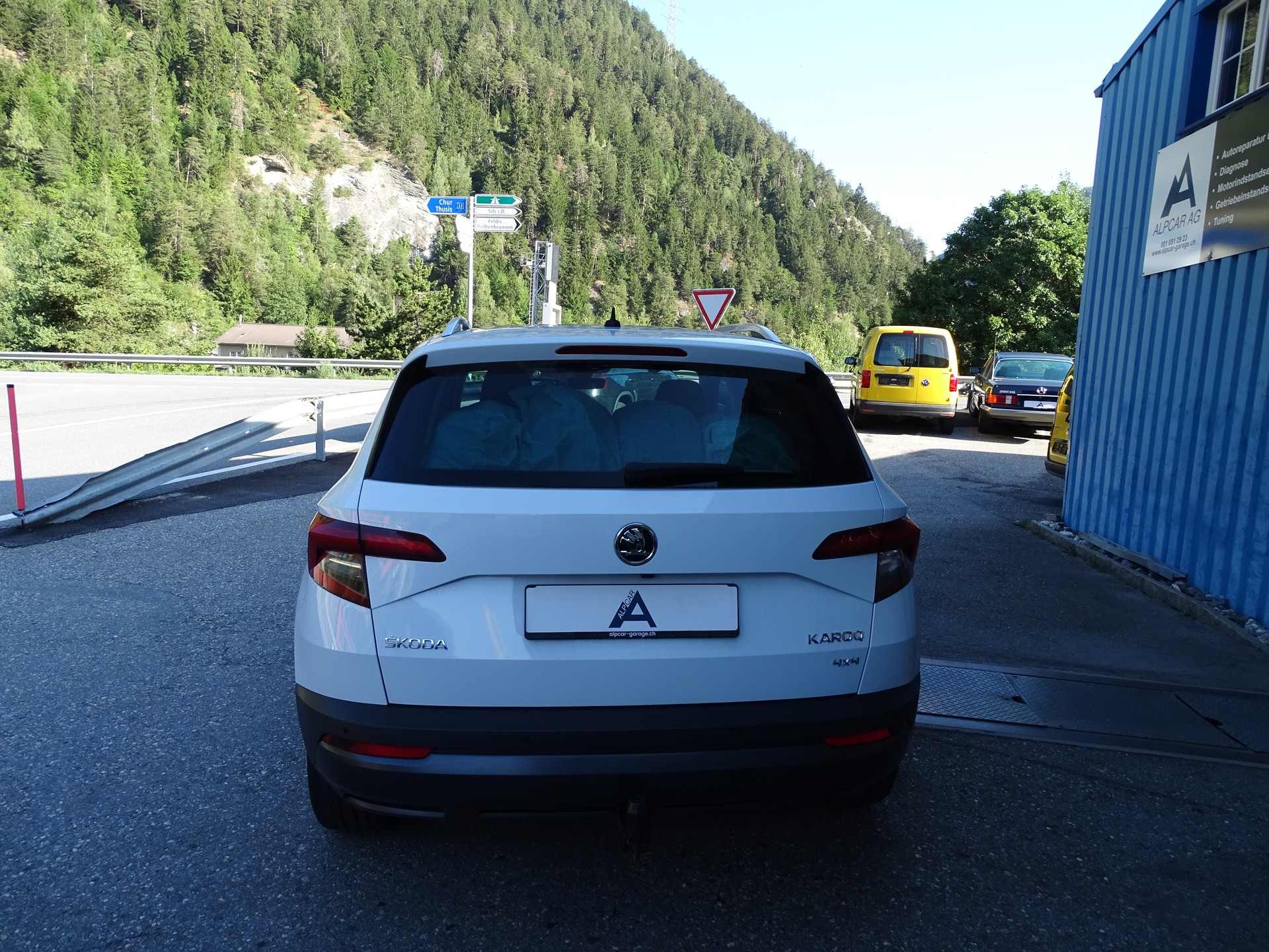 SKODA Karoq 2.0 TDI CR Ambition 4x4-image-4