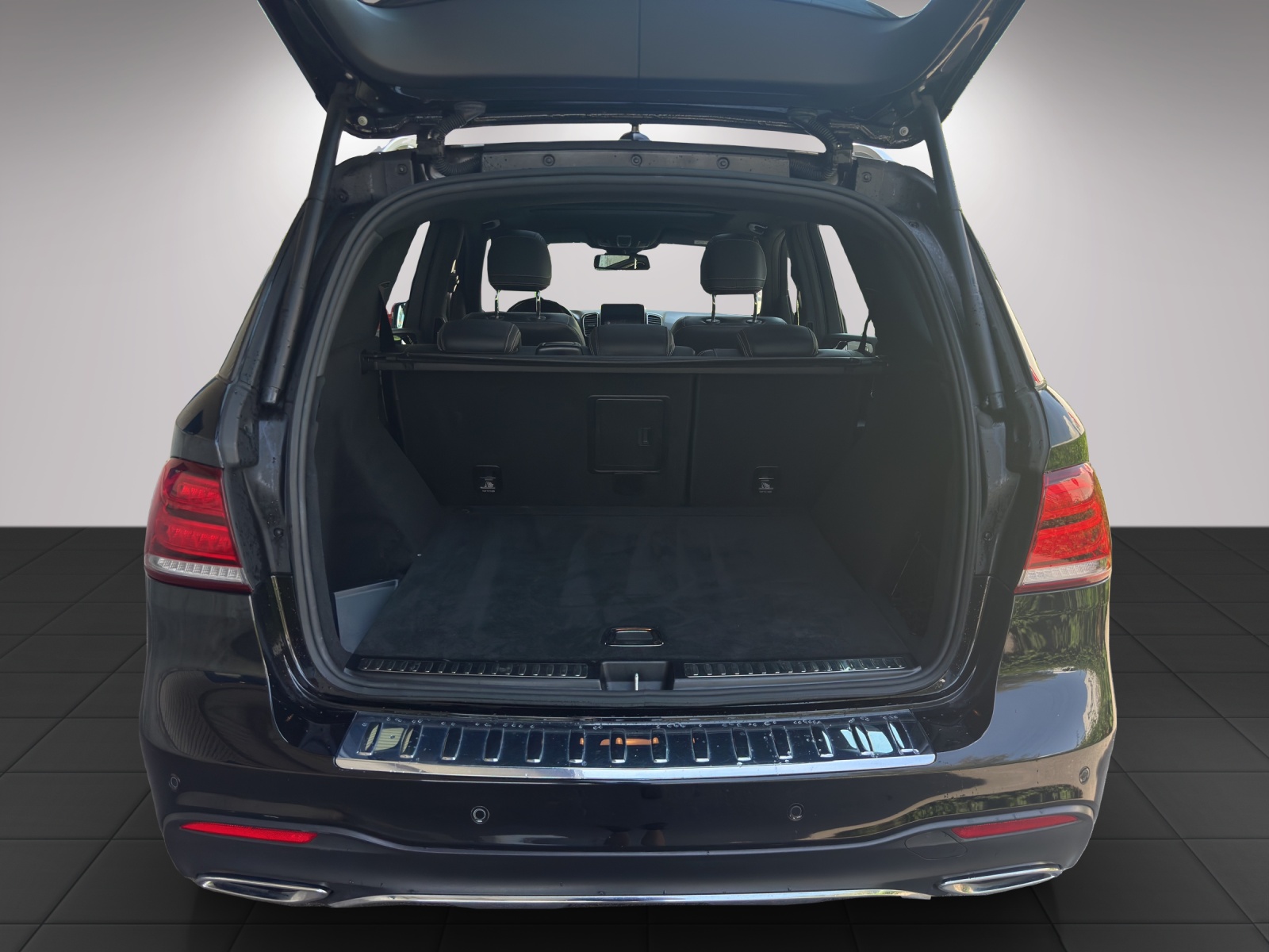 MERCEDES-BENZ GLE 350 d Executive 4Matic 9G-Tronic-image-16
