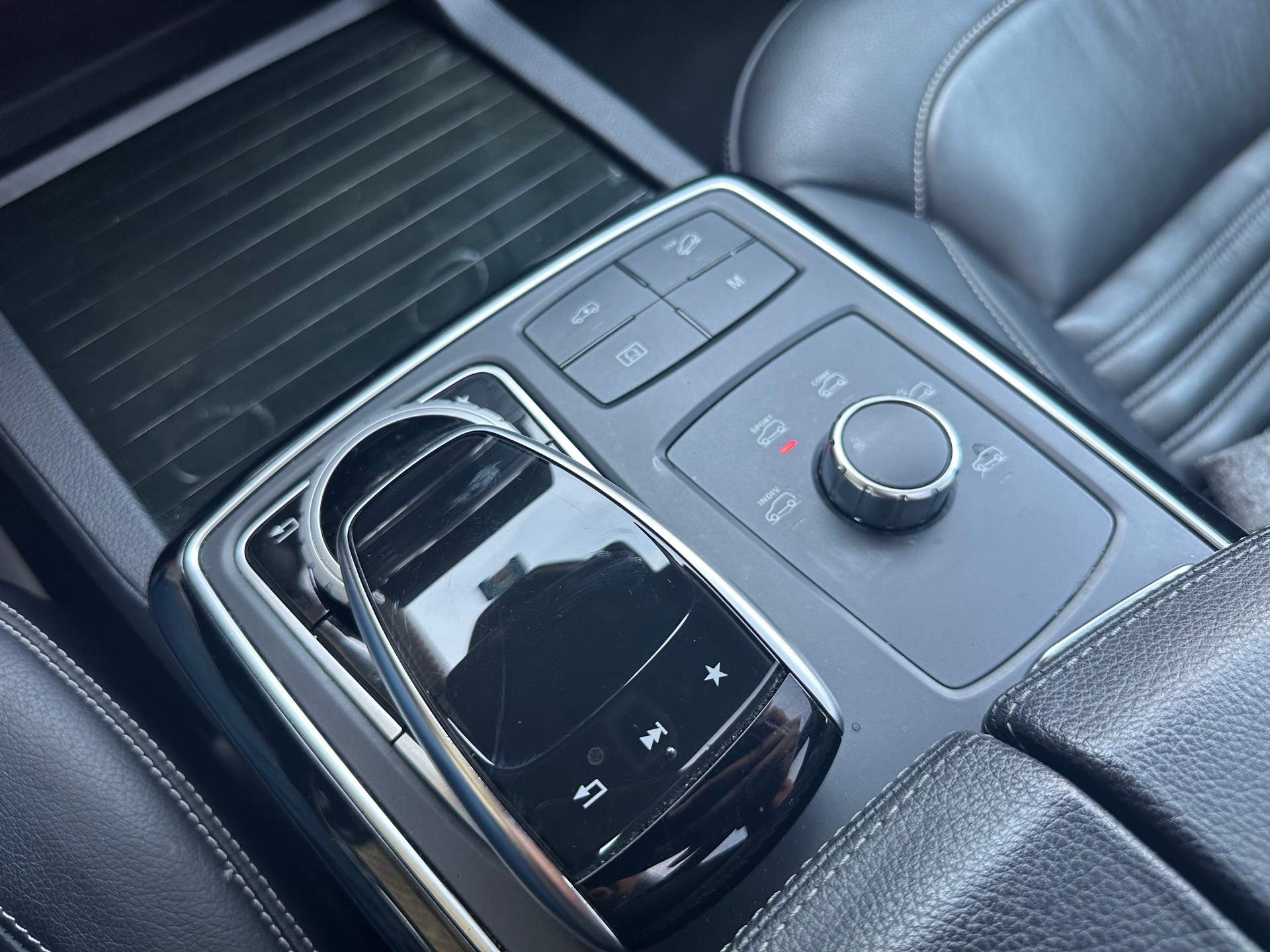 MERCEDES-BENZ GLE 350 d Executive 4Matic 9G-Tronic-image-15