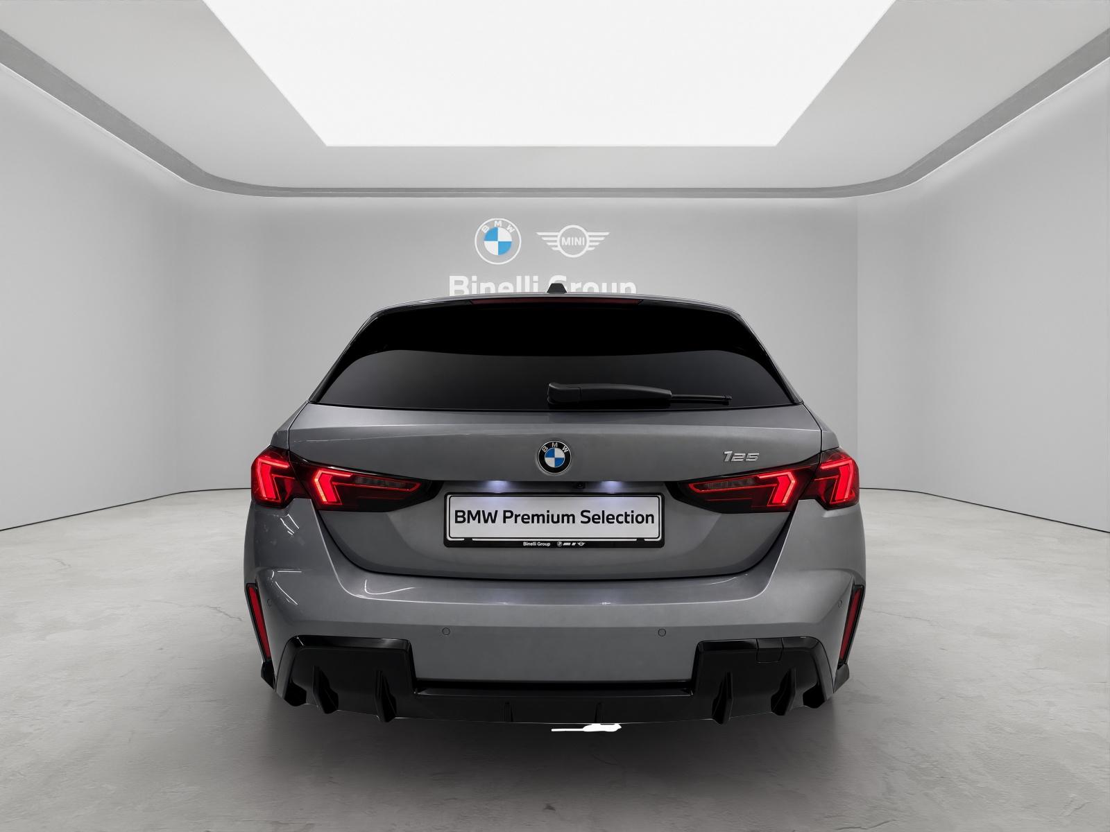 BMW 123 xDrive-image-3