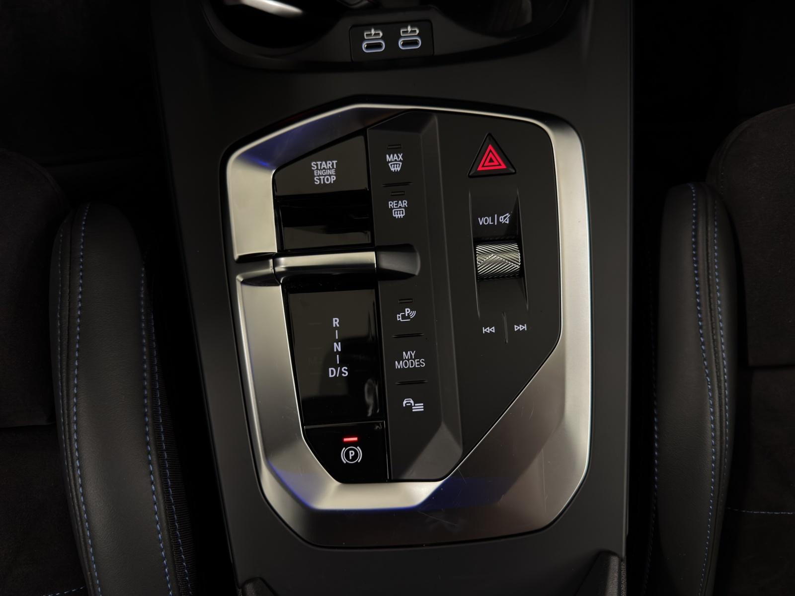 BMW 123 xDrive-image-16