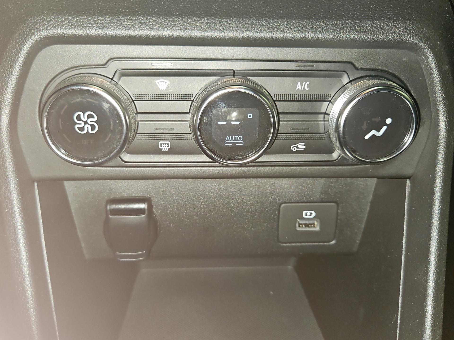 DACIA Sandero Stepway TCe 90 Comfort-image-19
