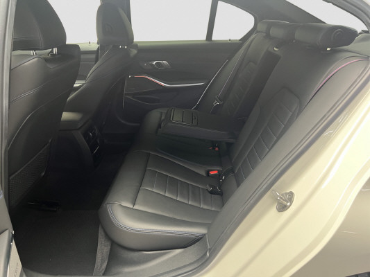 BMW M340d xDrive 48V-image-9
