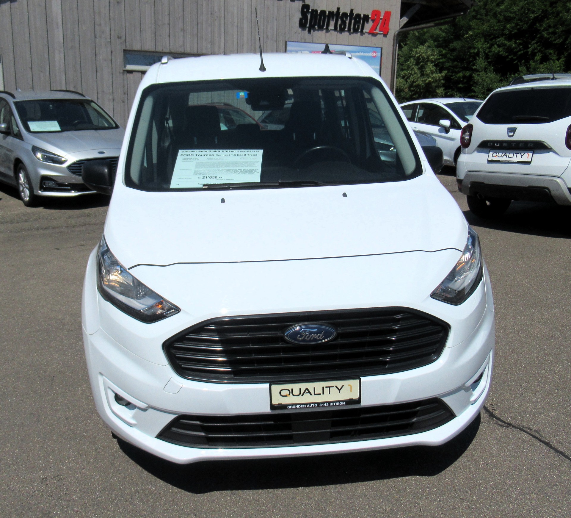 FORD Grand Tourneo Connect 1.5 EcoBlue Trend Automat-image-1