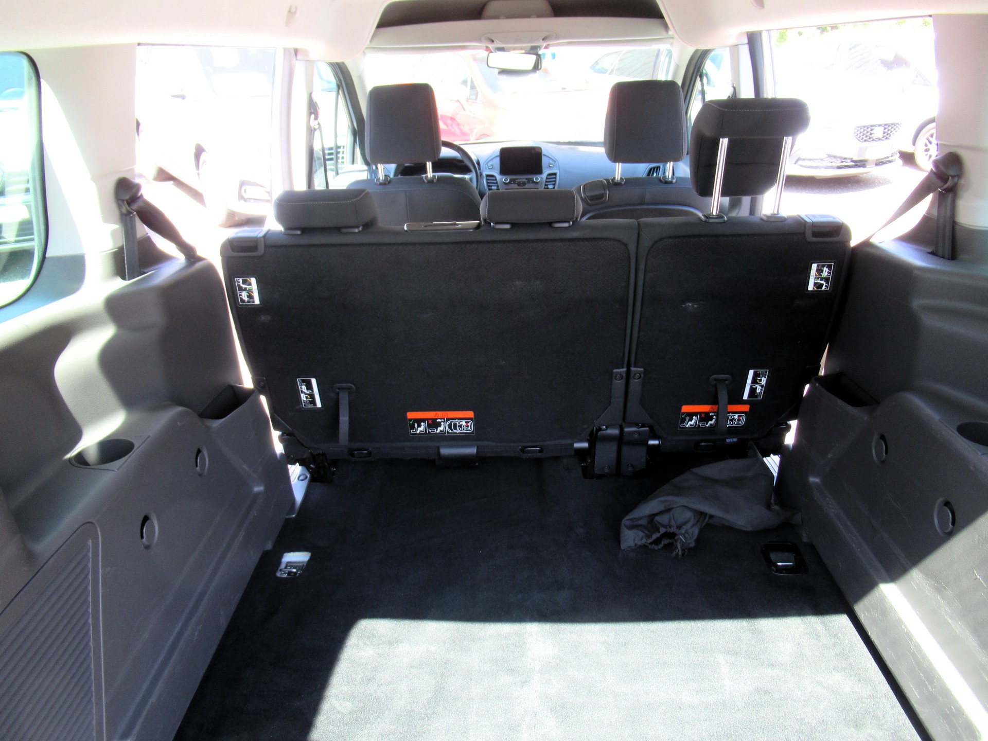 FORD Grand Tourneo Connect 1.5 EcoBlue Trend Automat-image-6