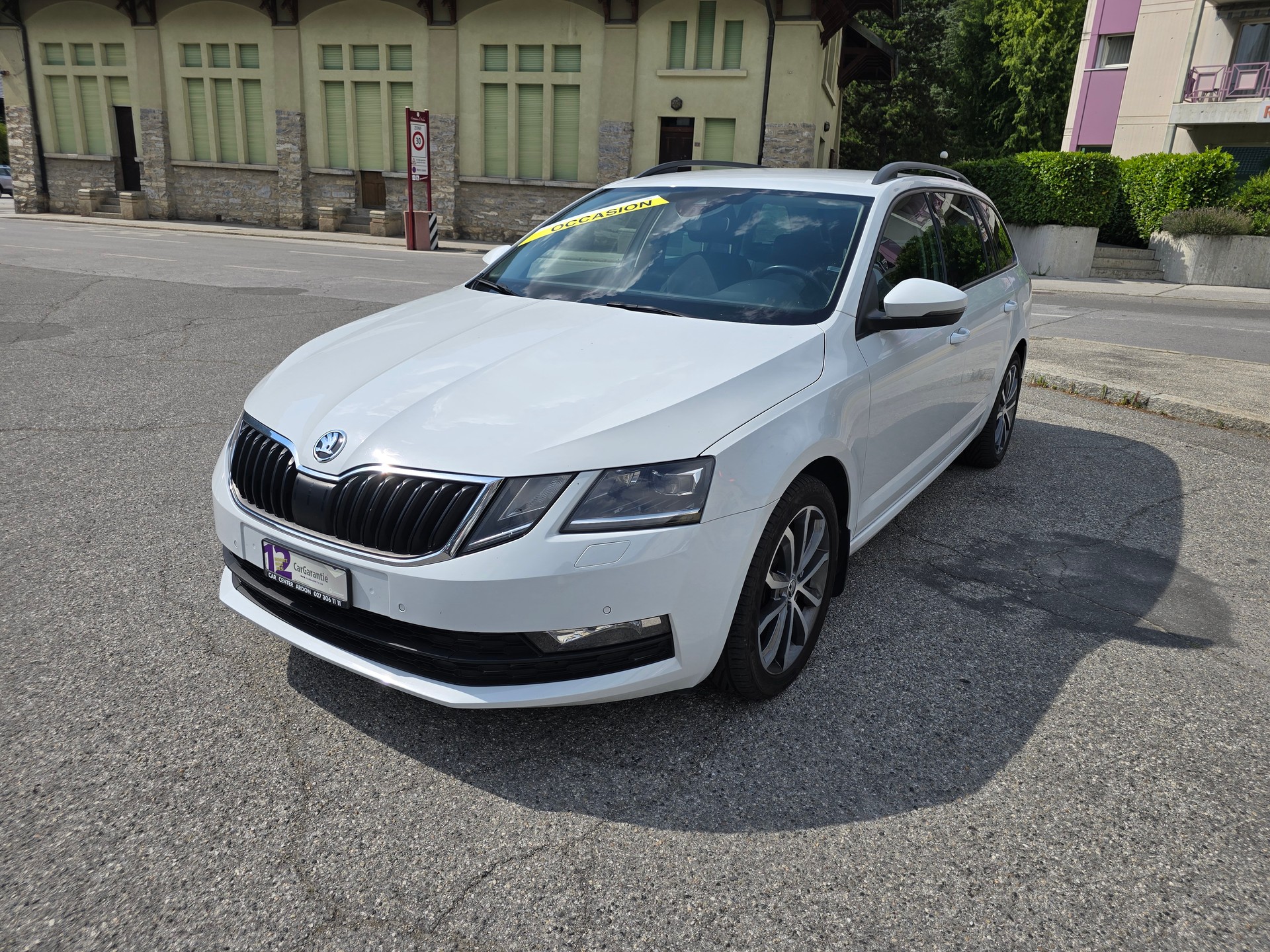SKODA Octavia Combi 2.0 TSI Soleil 4x4 DSG-image-0