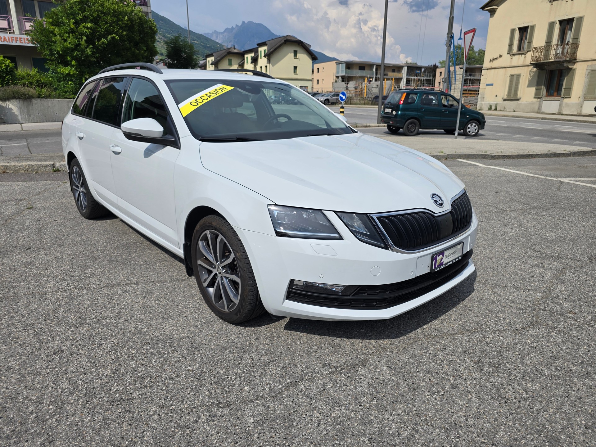 SKODA Octavia Combi 2.0 TSI Soleil 4x4 DSG-image-8