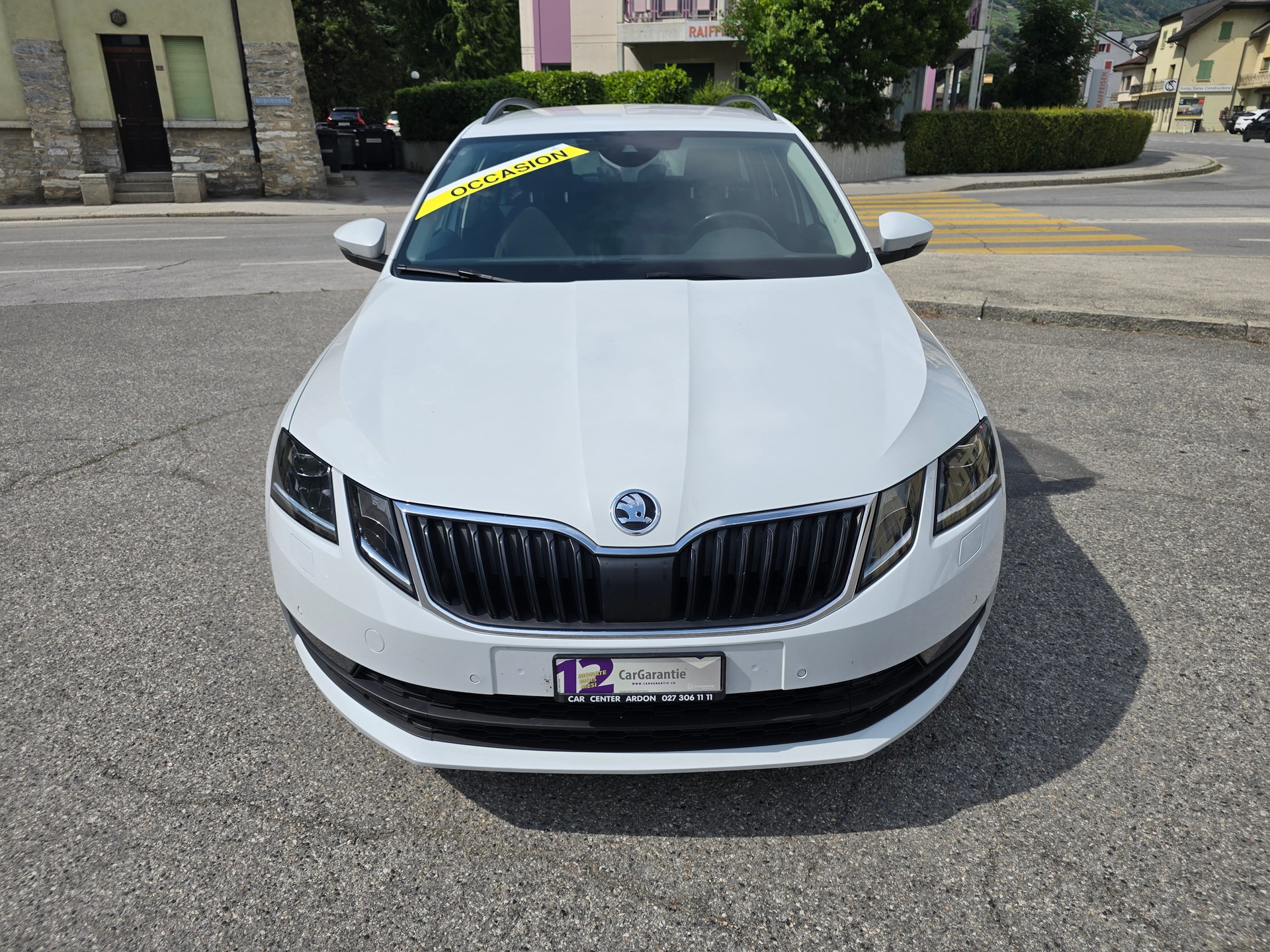 SKODA Octavia Combi 2.0 TSI Soleil 4x4 DSG-image-9