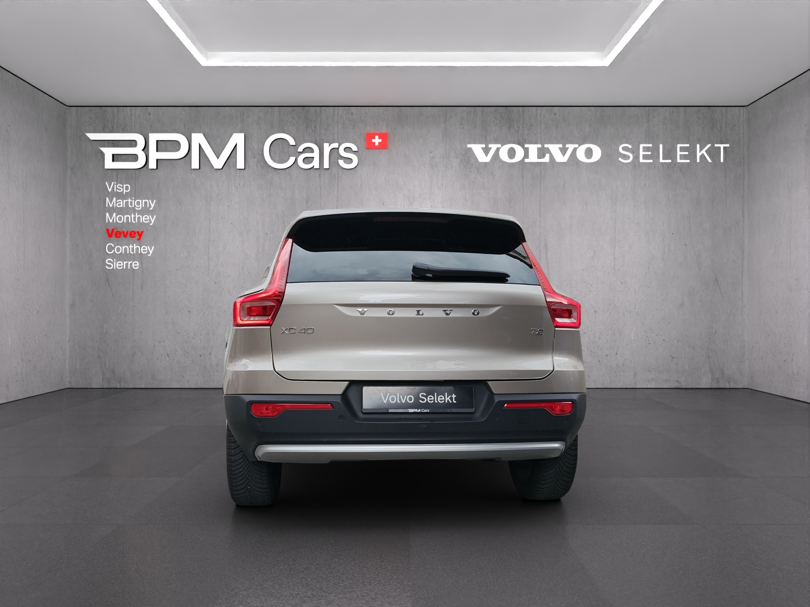 VOLVO XC40 T2 XCITE Geartronic-showroom-element-3