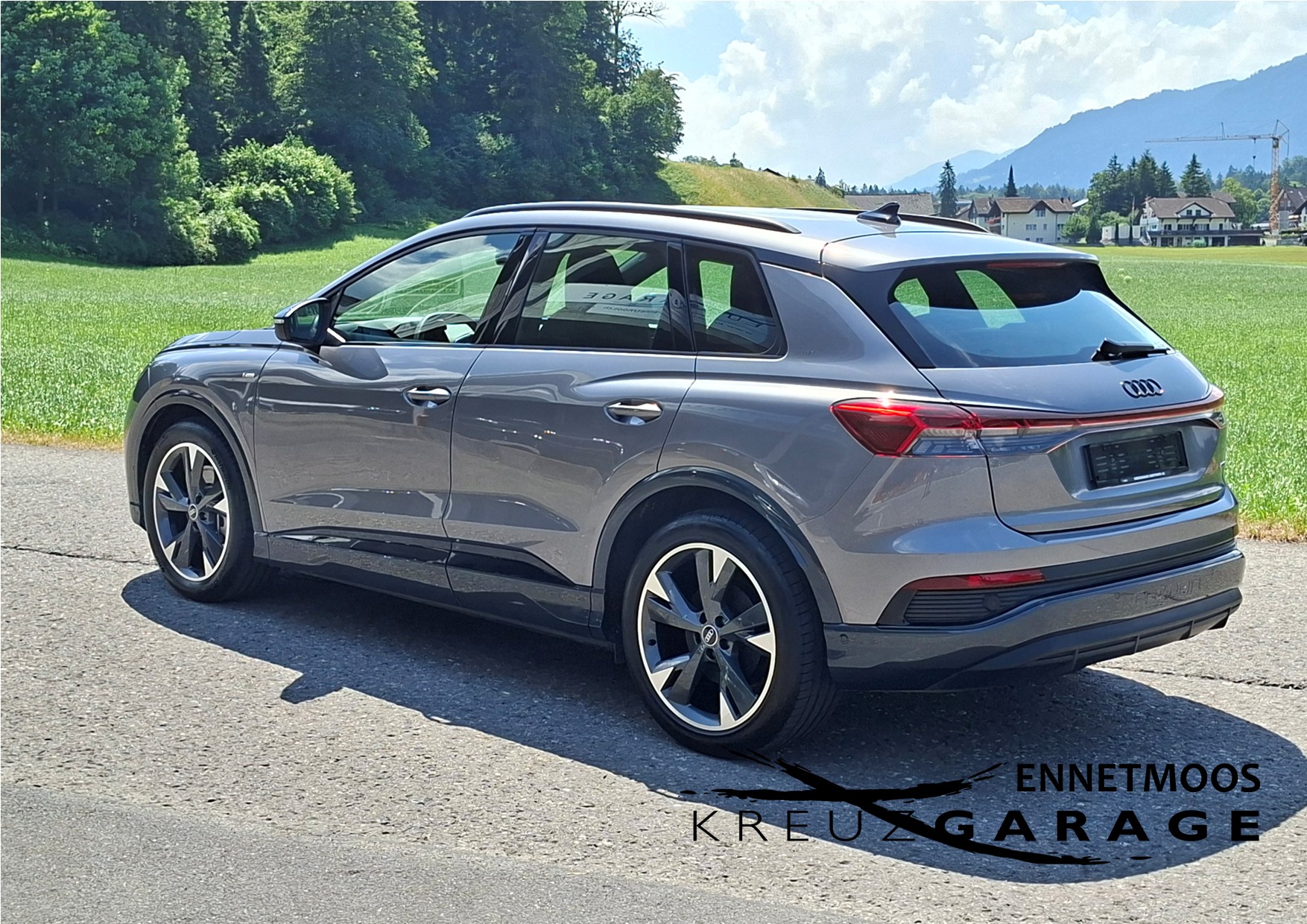 AUDI Q4 e-tron 45 Edition Swiss Ski quattro *inkl. Winterkomplettrad + Garantie*-image-2