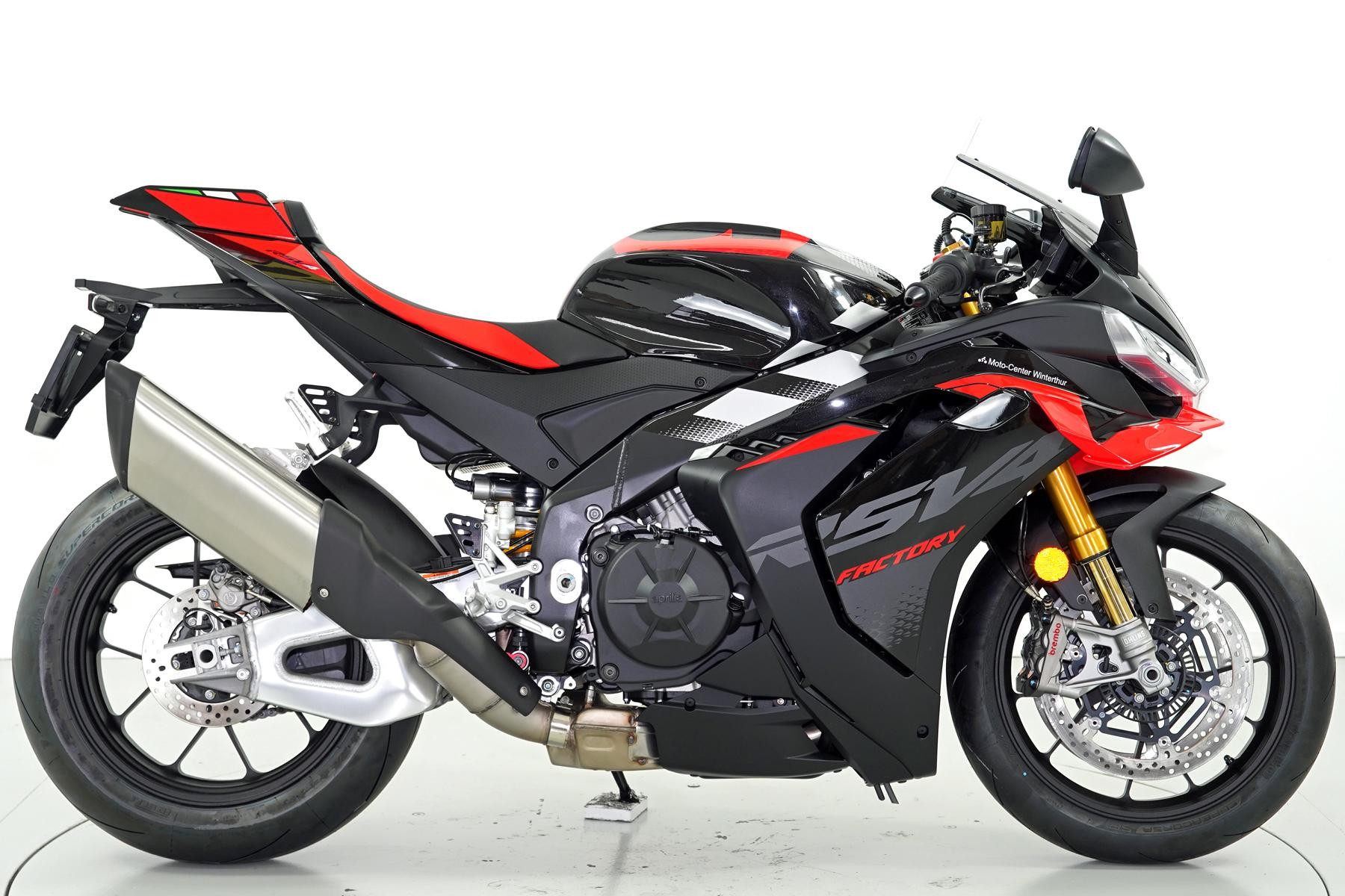 APRILIA RSV4 1100 Factory E5+ ABS-showroom-element-3