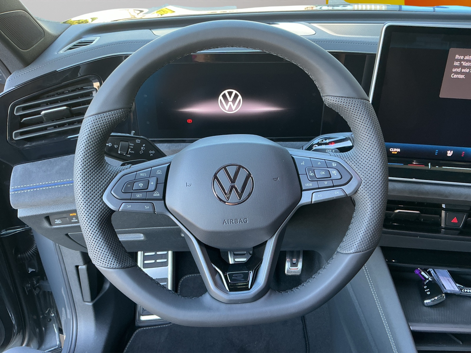 VW Tiguan 2.0 TSI DSG R-Line Plus 4Motion-image-5