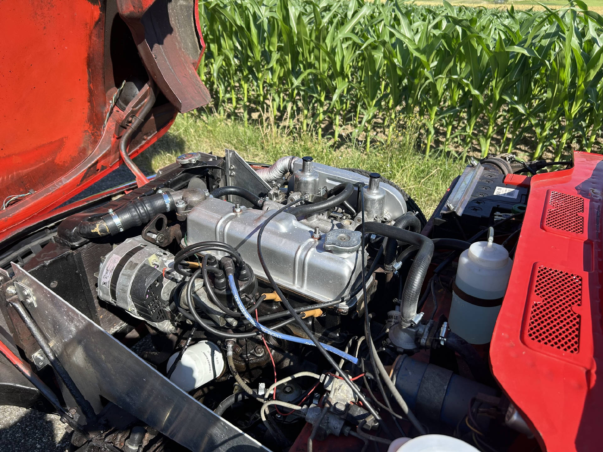 TRIUMPH Spitfire IV-image-13
