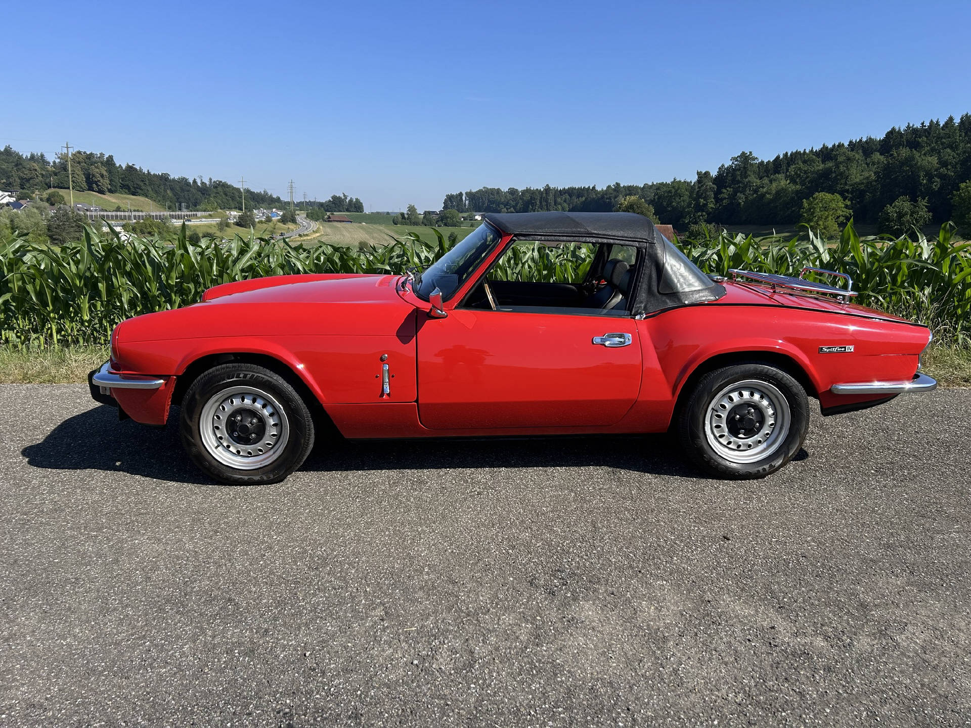 TRIUMPH Spitfire IV-image-1