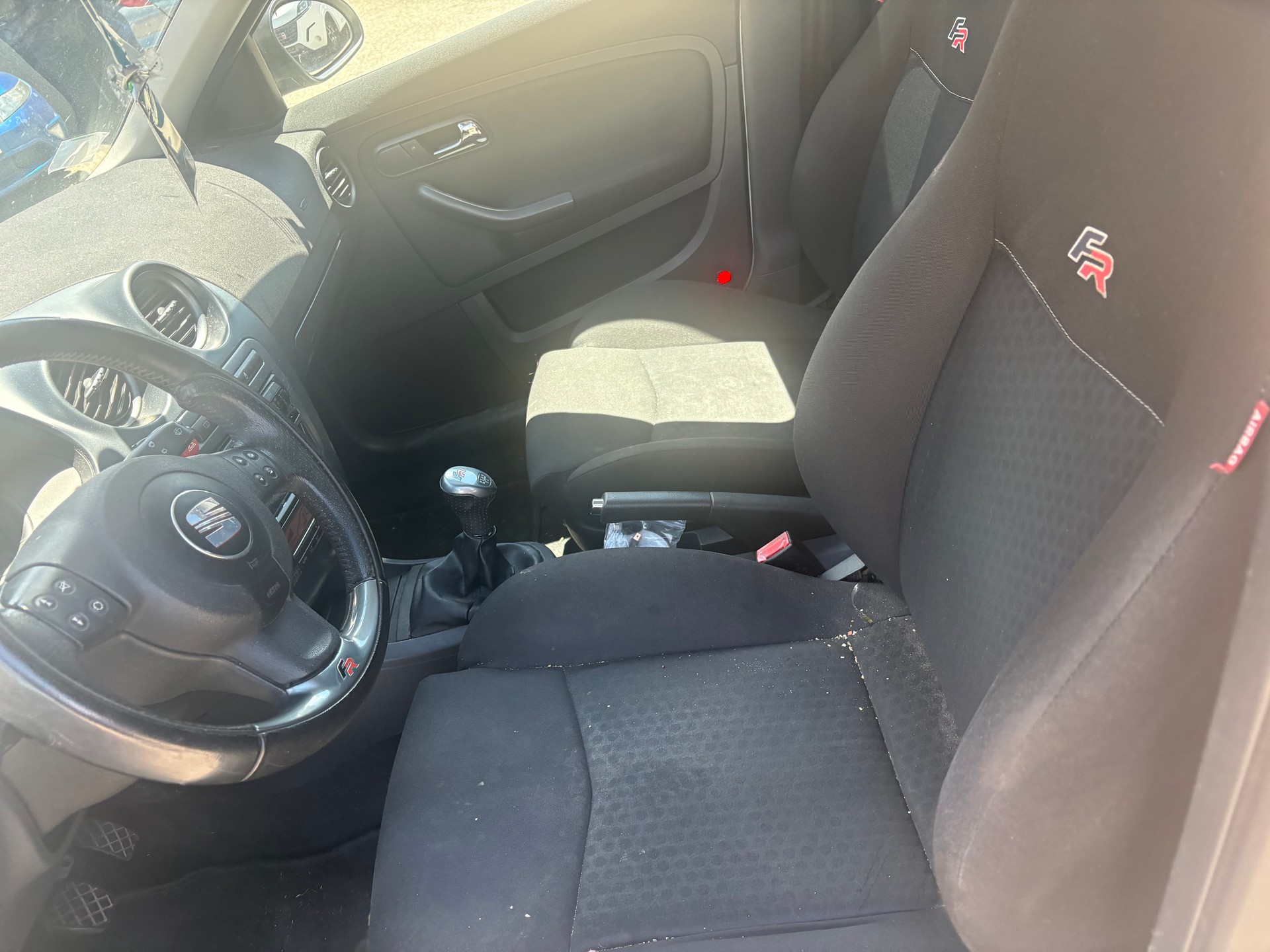 SEAT Ibiza 1.8 20V Turbo FR-image-8