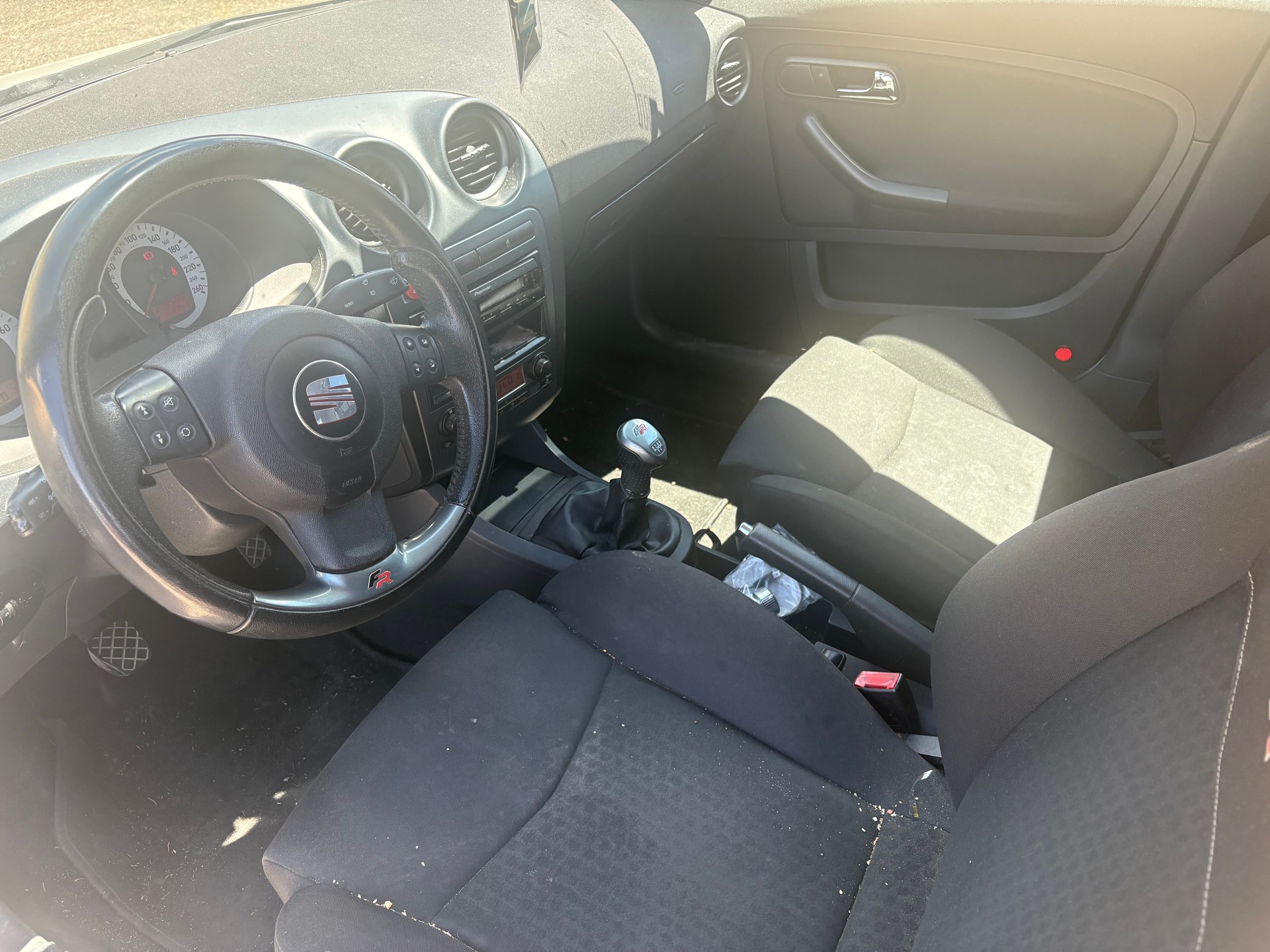 SEAT Ibiza 1.8 20V Turbo FR-image-7