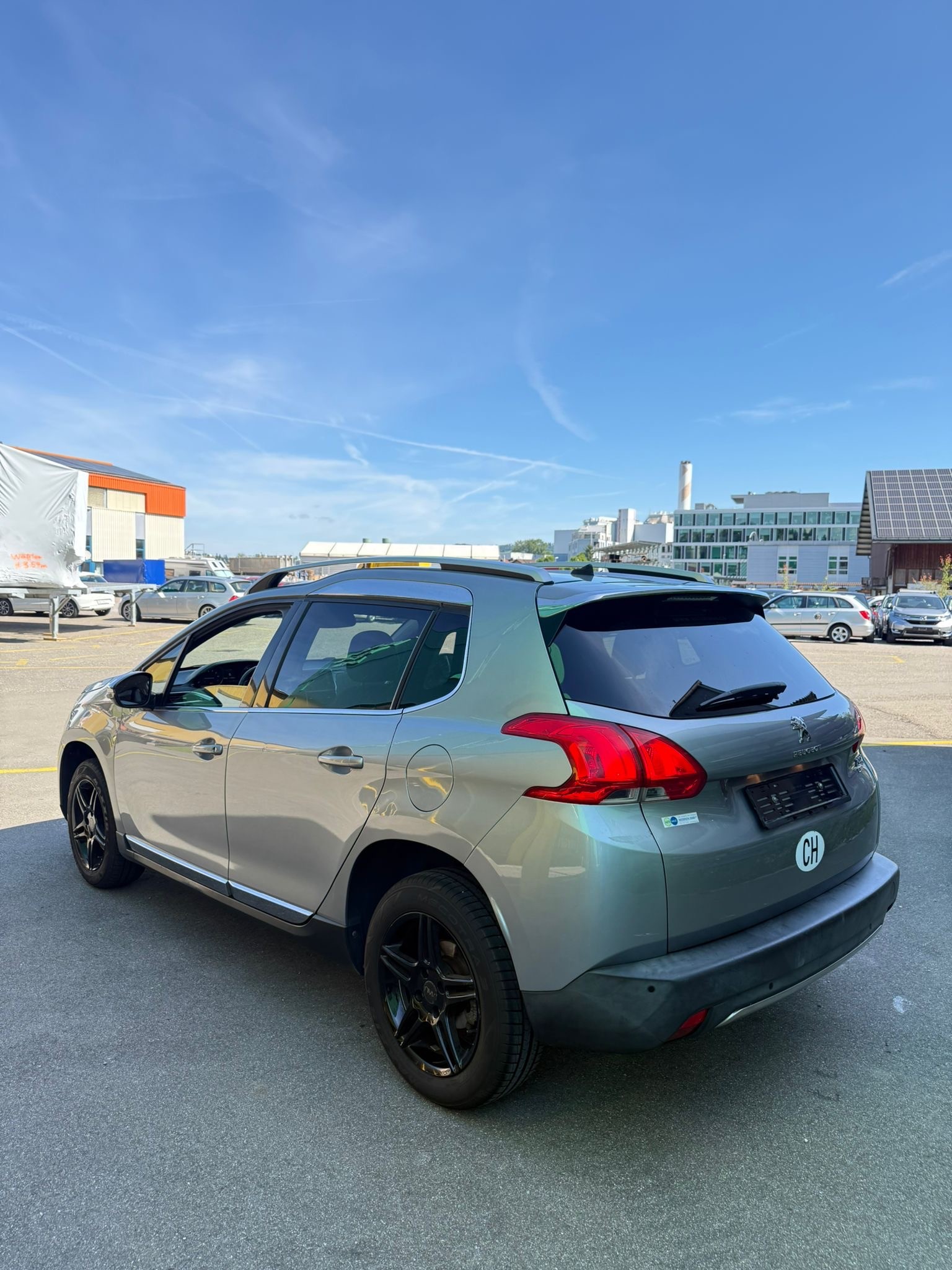 PEUGEOT 2008 1.2 PureTech Féline-image-4