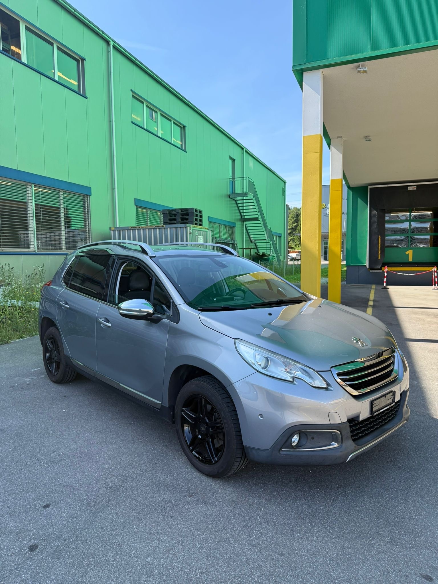 PEUGEOT 2008 1.2 PureTech Féline-image-0