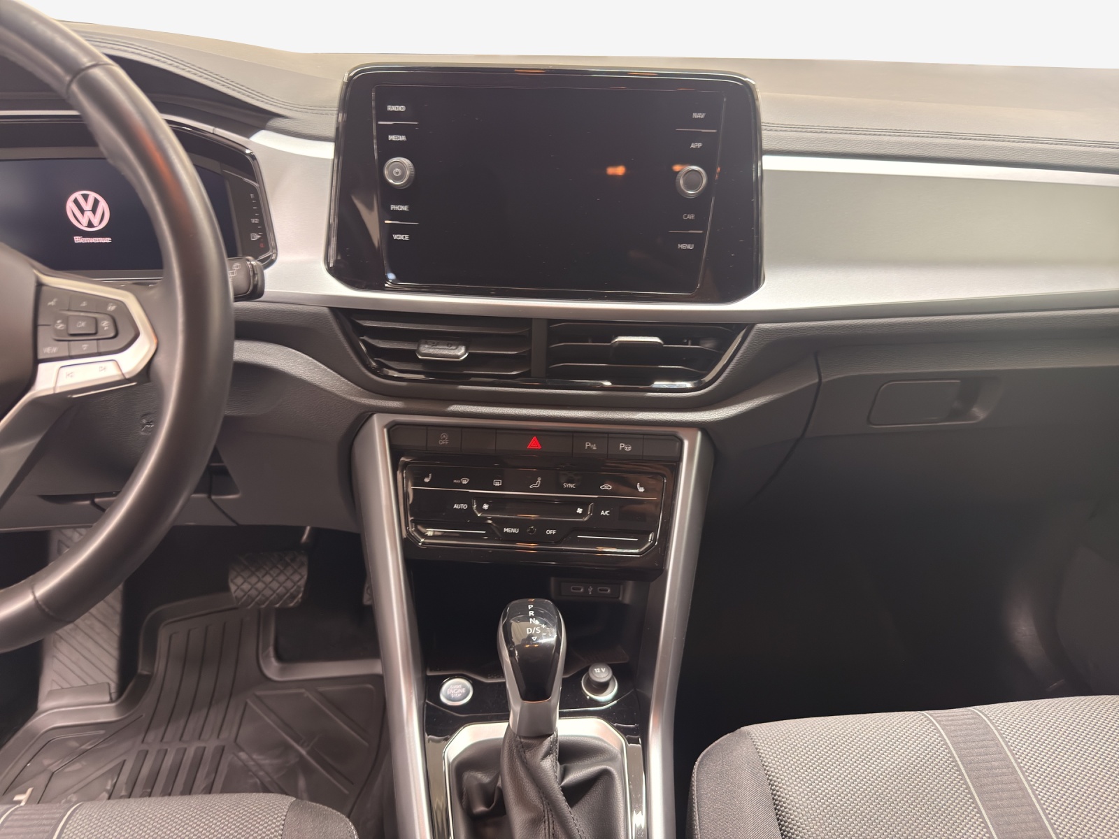 VW T-Roc 1.5 TSI EVO Life DSG-image-10