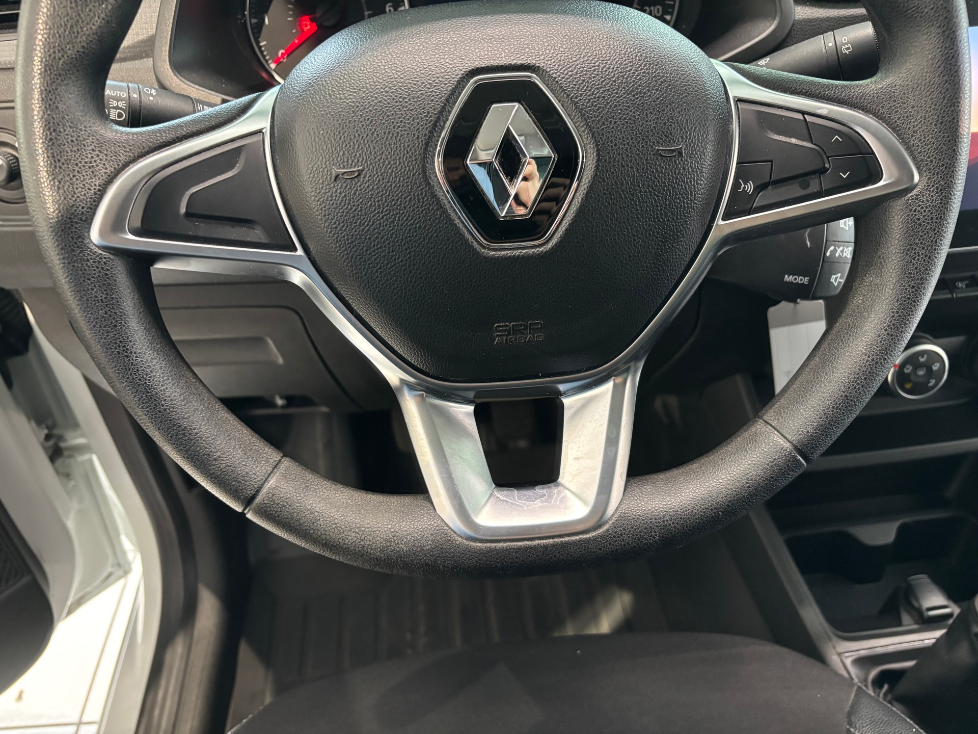 RENAULT Express 1.3TCe 100 PF Extra-image-10