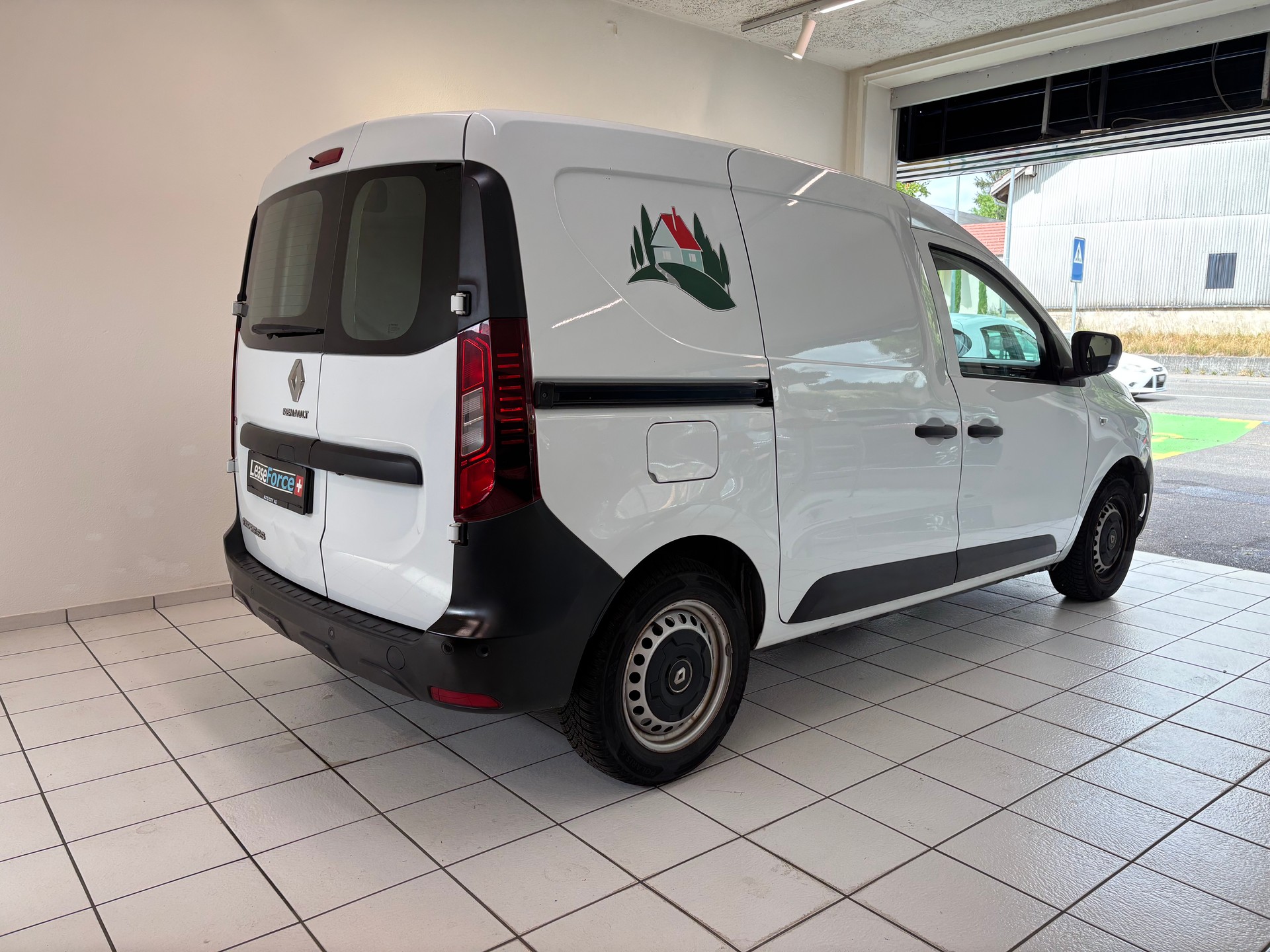 RENAULT Express 1.3TCe 100 PF Extra-image-1