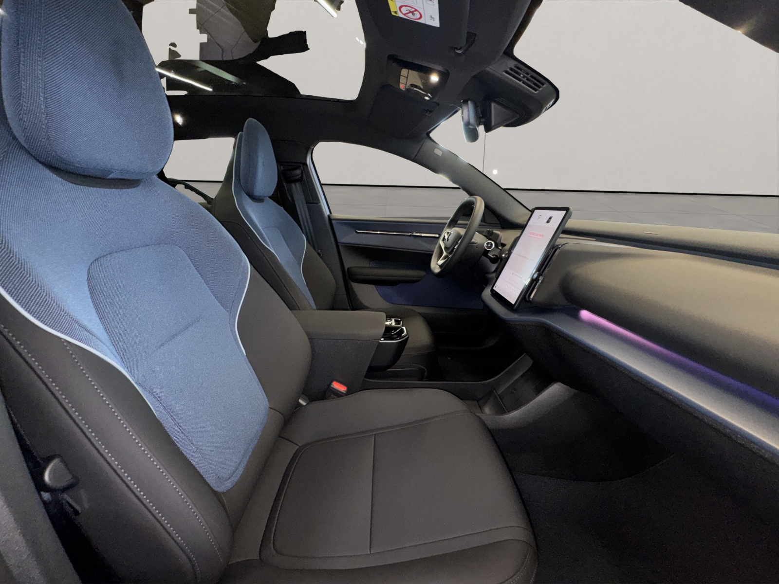 VOLVO EX30 P8 Ultra AWD-image-9