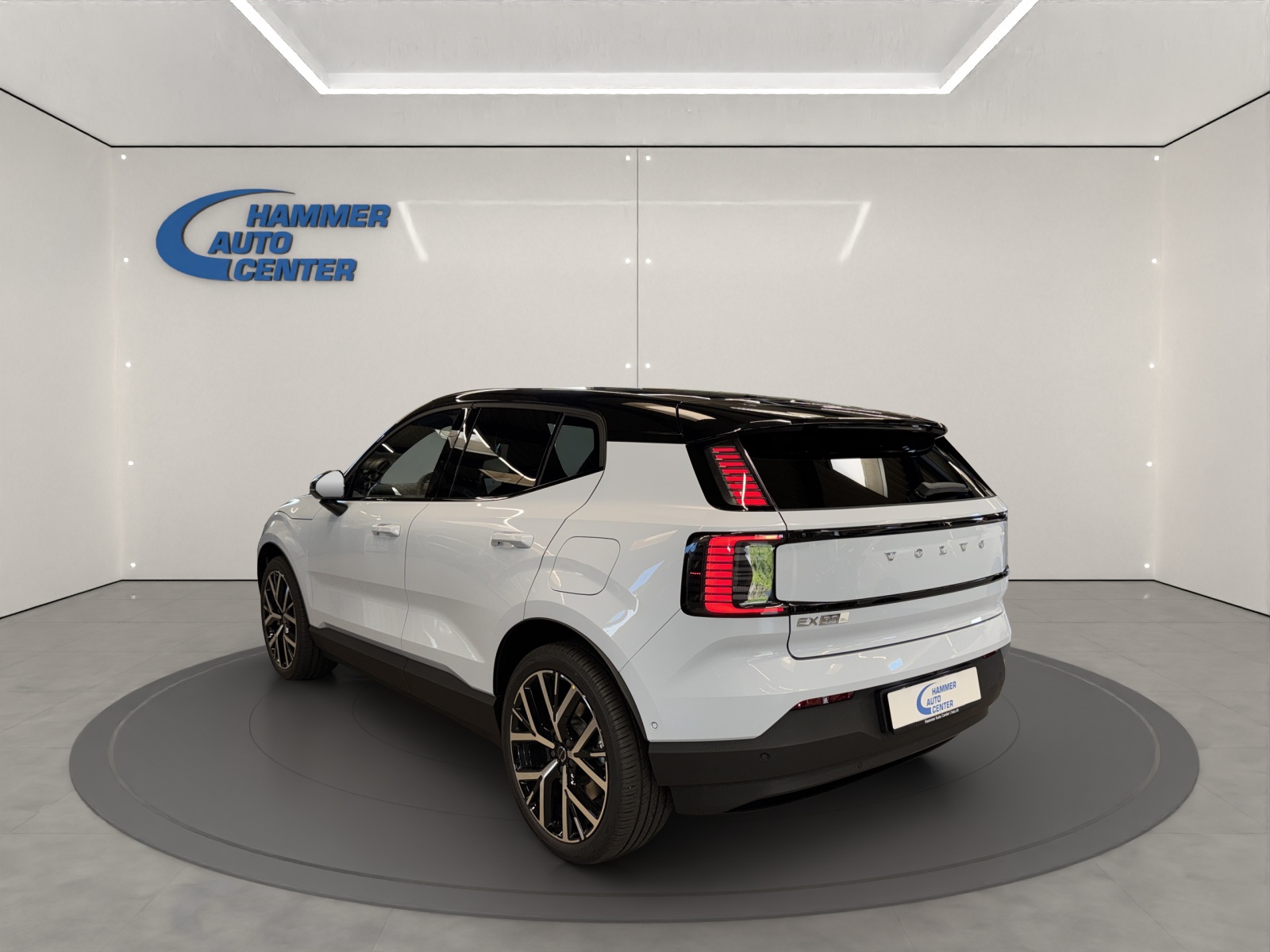 VOLVO EX30 P8 Ultra AWD-image-2
