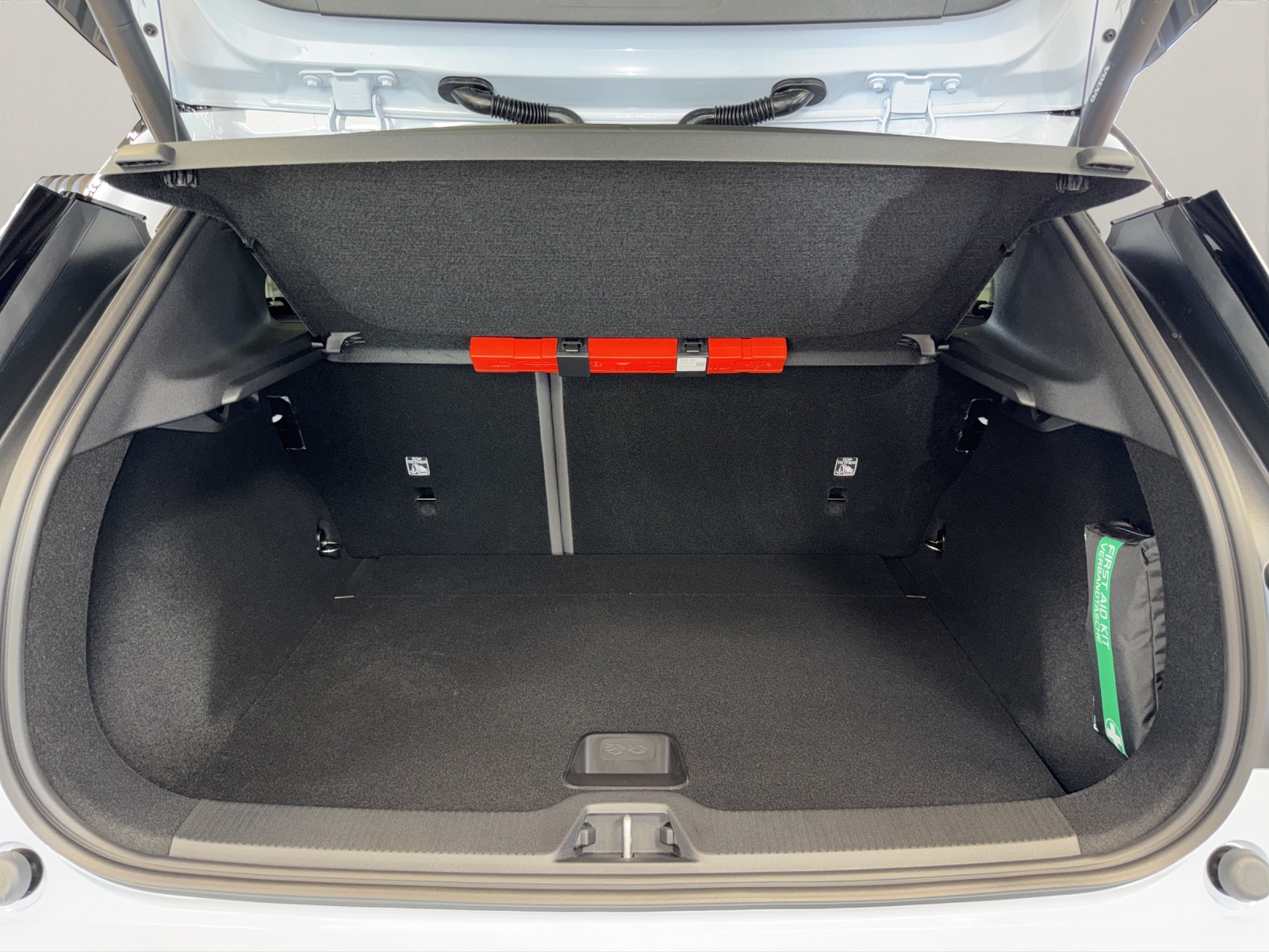 VOLVO EX30 P8 Ultra AWD-image-15