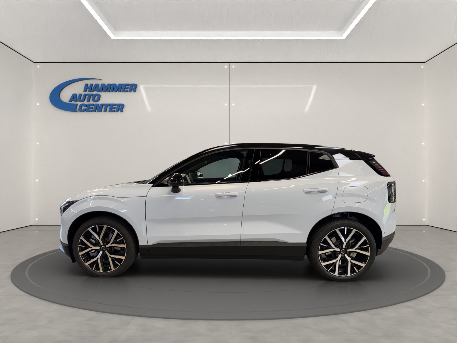 VOLVO EX30 P8 Ultra AWD-image-1