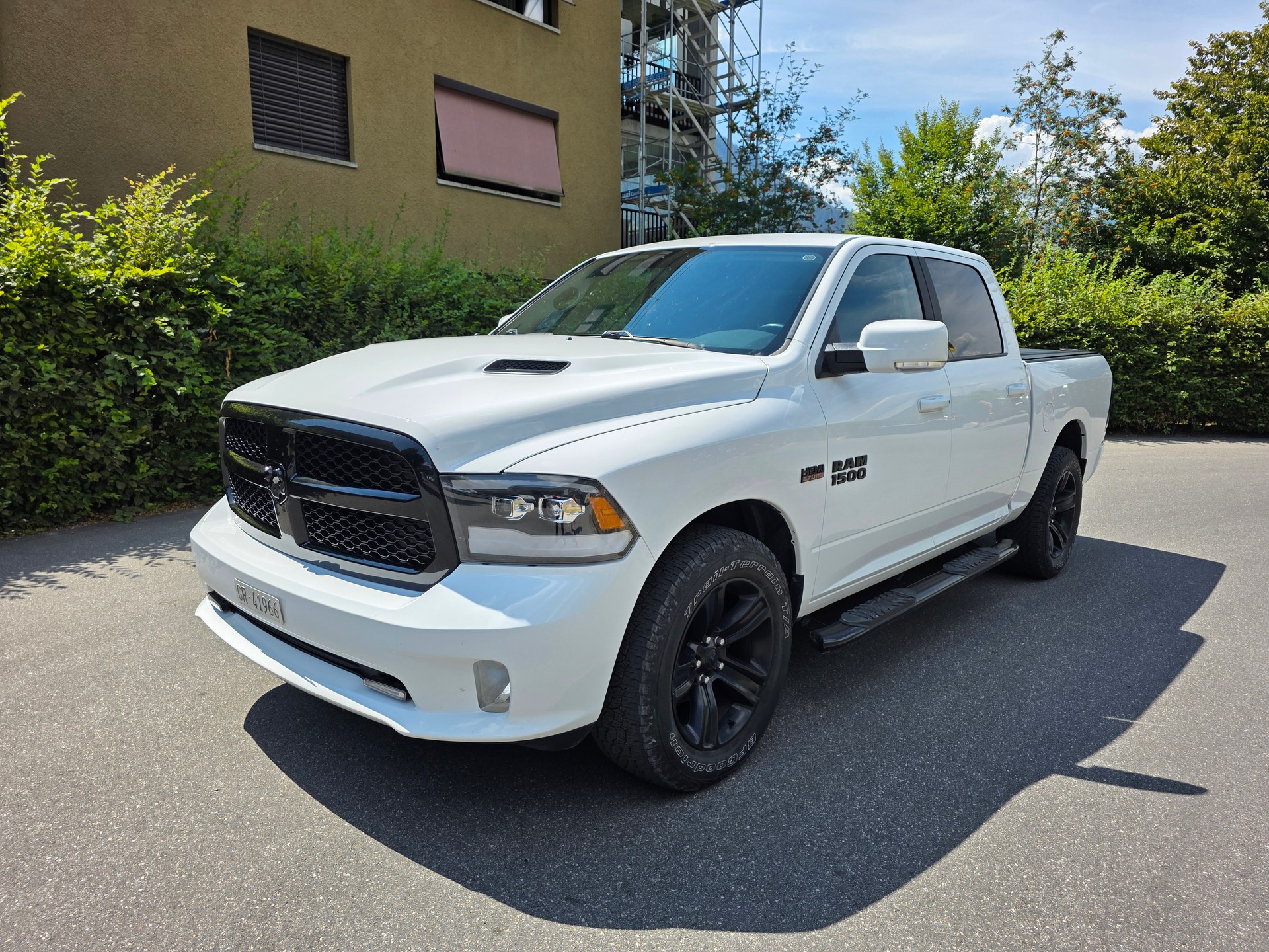 DODGE Dodge Ram 1500 Sport-image-0