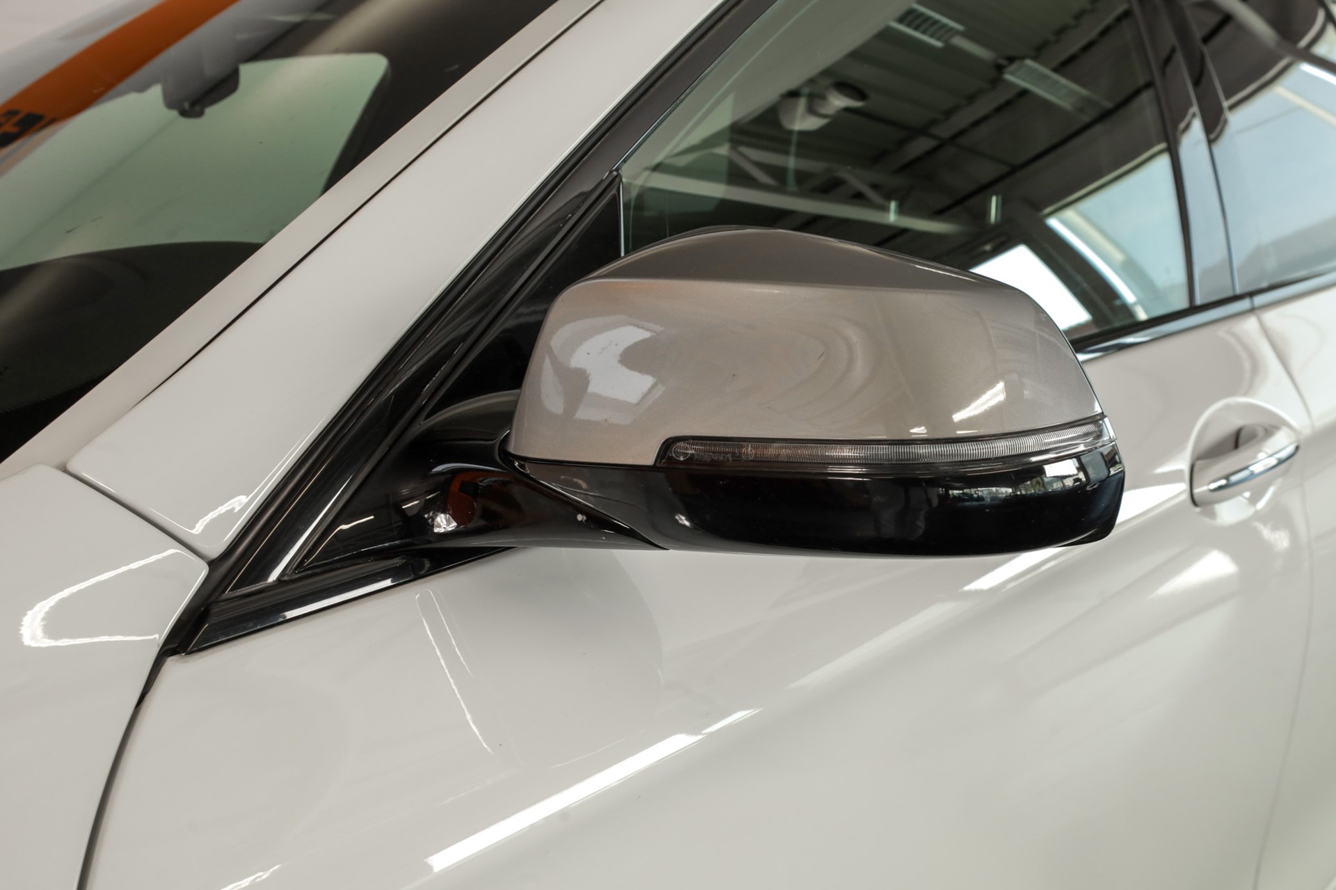 BMW M550d Touring xDrive Steptronic-image-23