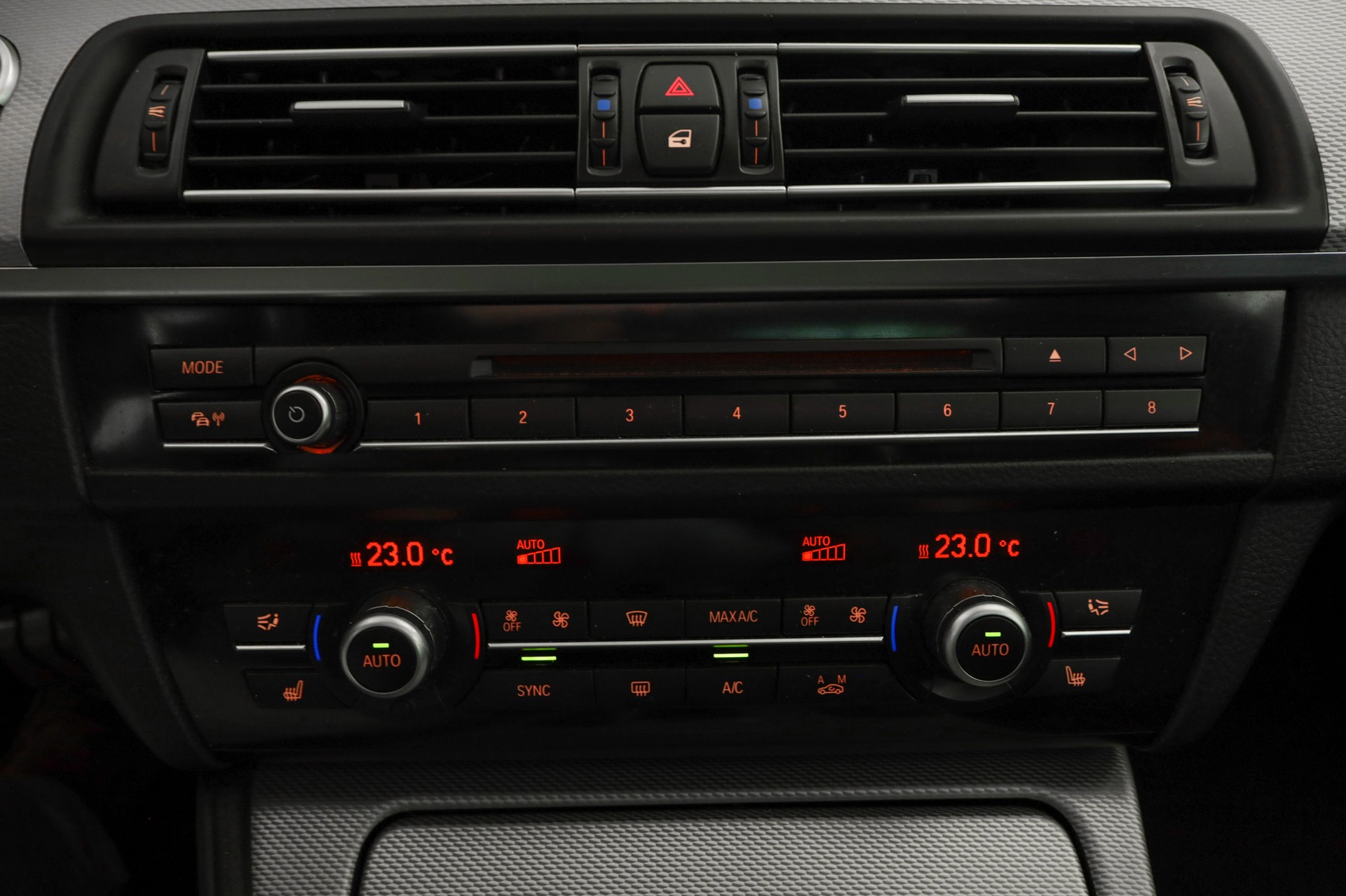 BMW M550d Touring xDrive Steptronic-image-15