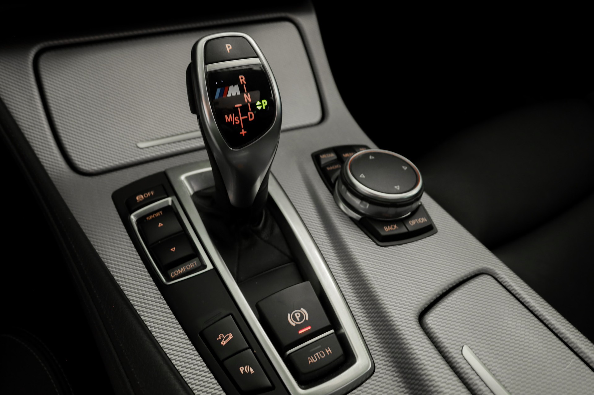 BMW M550d Touring xDrive Steptronic-image-16