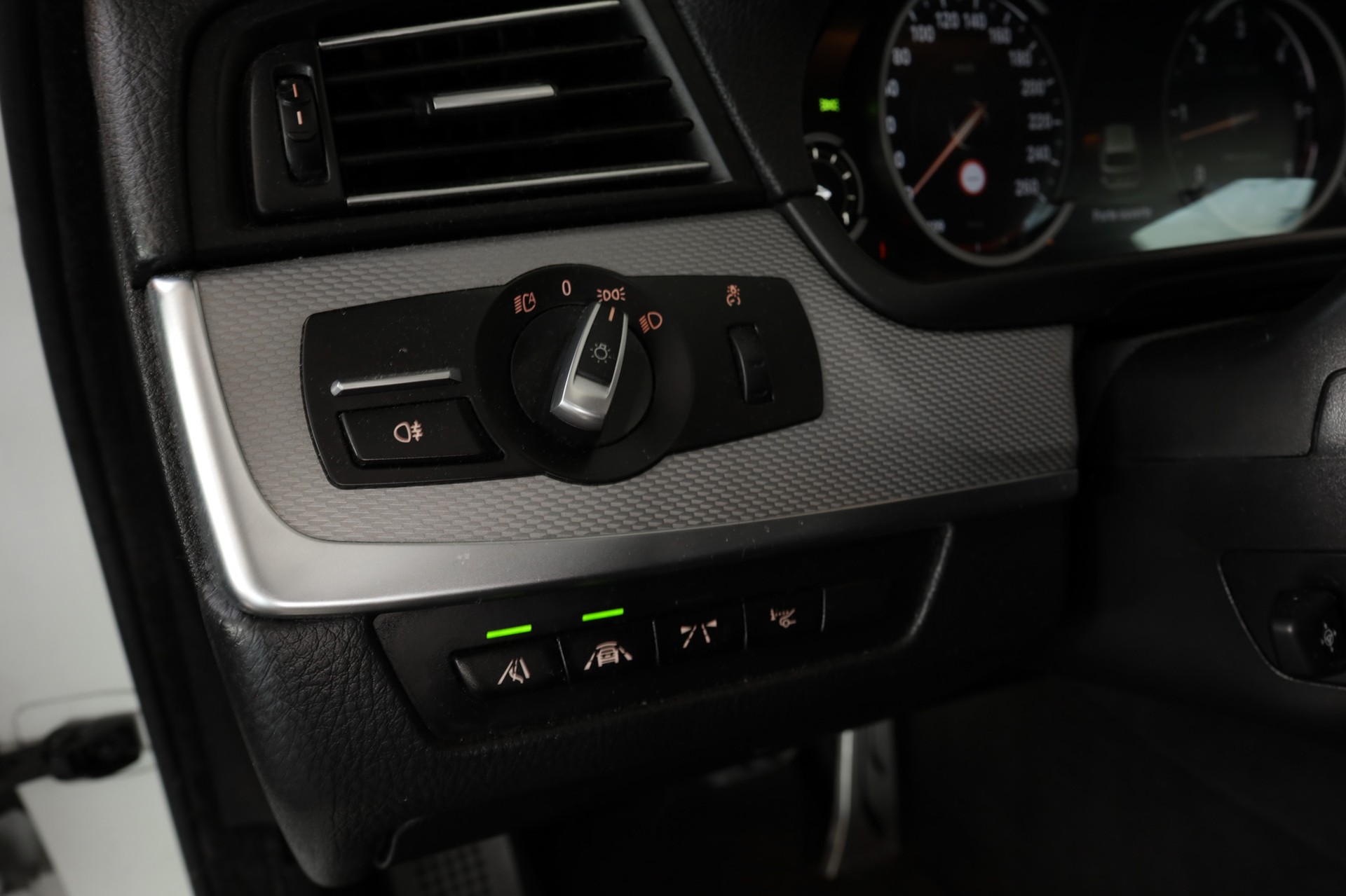 BMW M550d Touring xDrive Steptronic-image-22