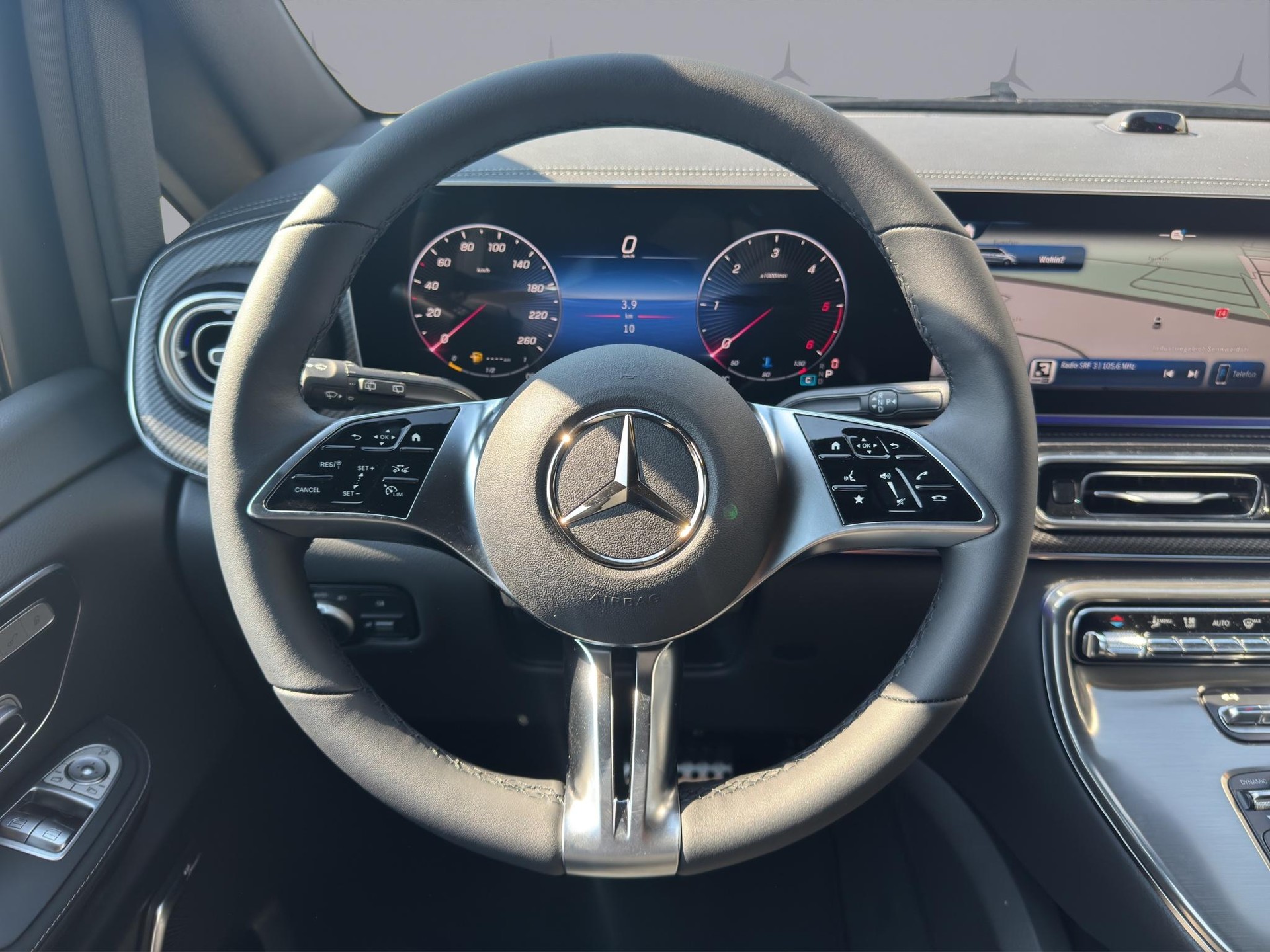 MERCEDES-BENZ V 300 d Exclusive L SWISS EDITION 4MATIC-image-12
