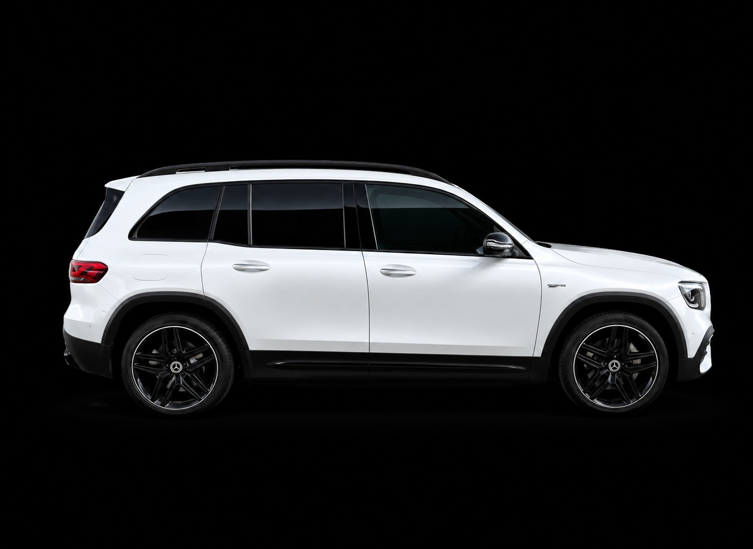MERCEDES-BENZ GLB 35 AMG 4Matic 8G-Tronic-image-1