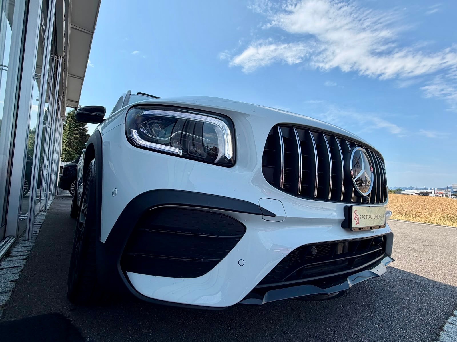 MERCEDES-BENZ GLB 35 AMG 4Matic 8G-Tronic-image-8