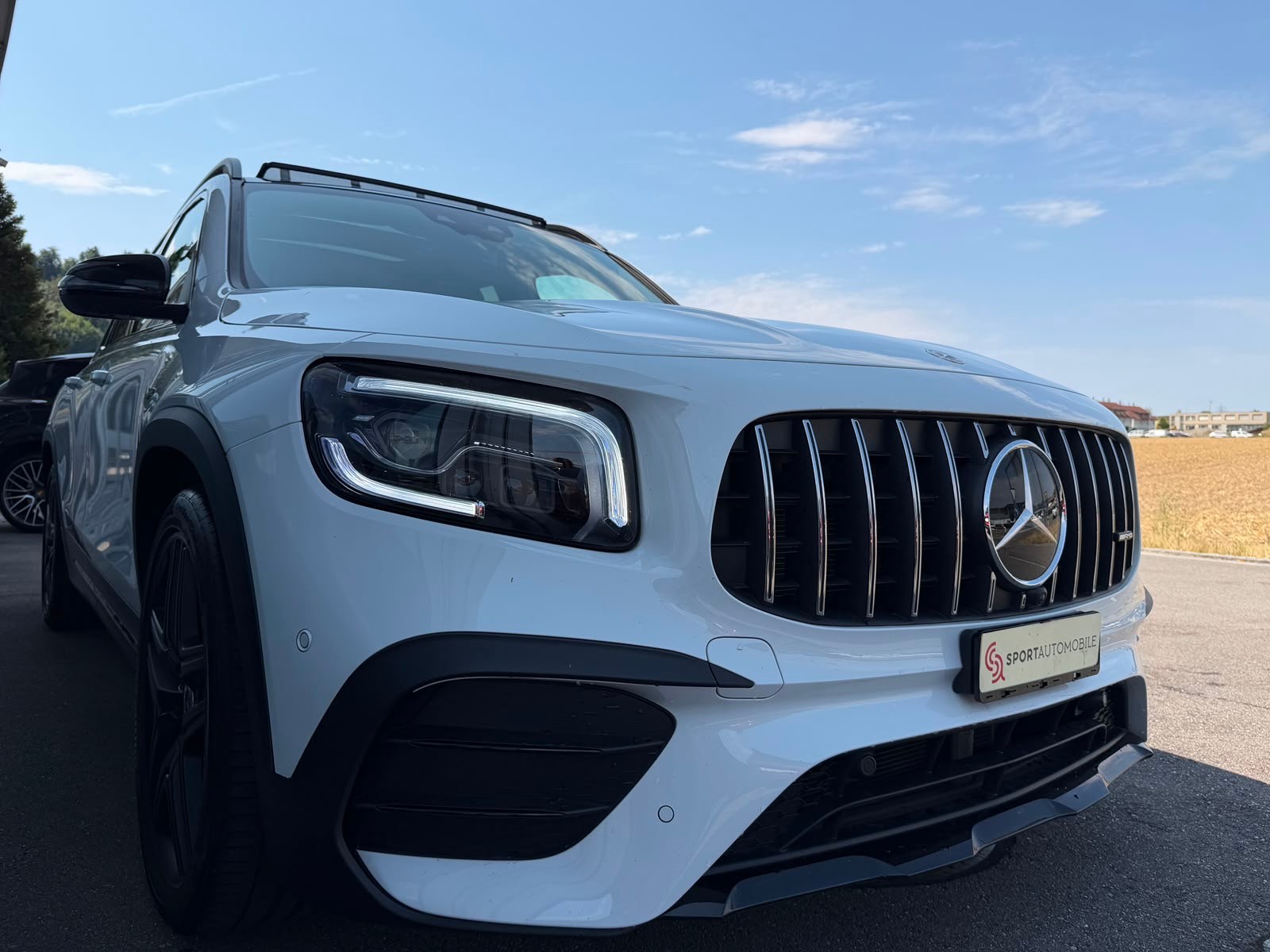 MERCEDES-BENZ GLB 35 AMG 4Matic 8G-Tronic-showroom-element-3