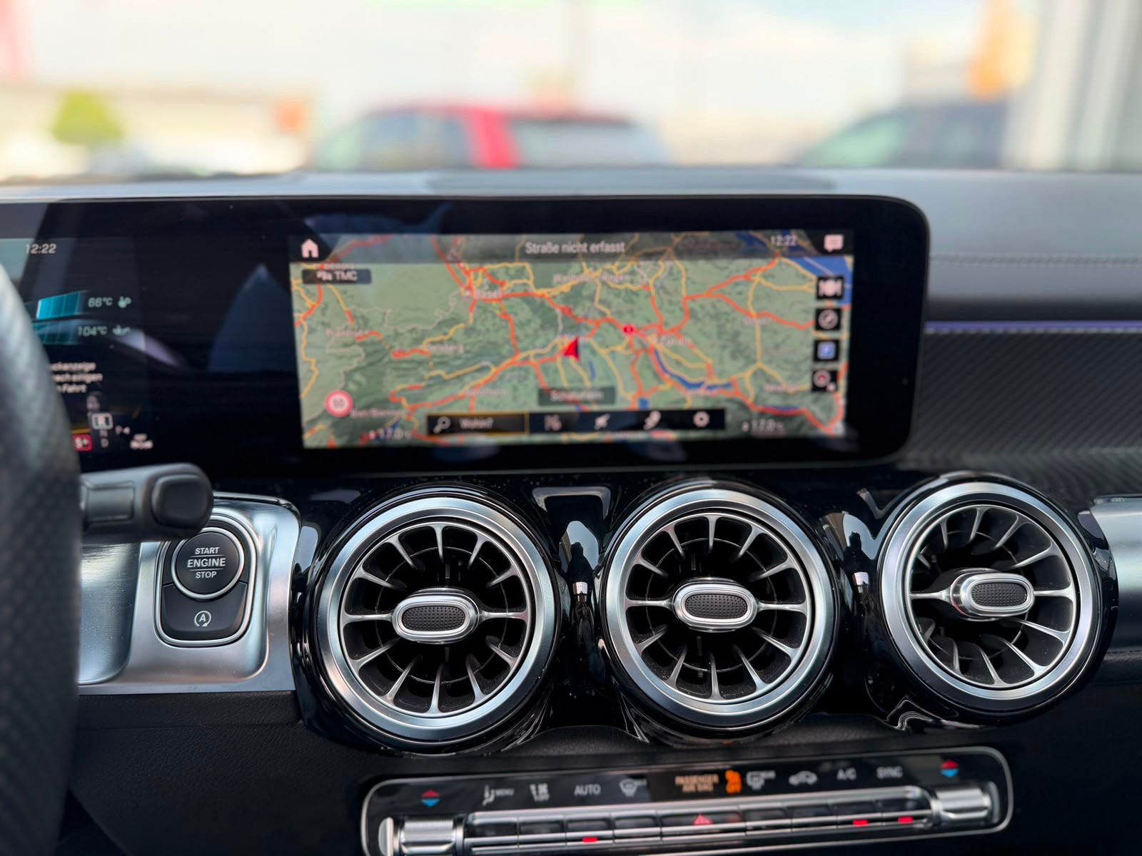 MERCEDES-BENZ GLB 35 AMG 4Matic 8G-Tronic-image-19