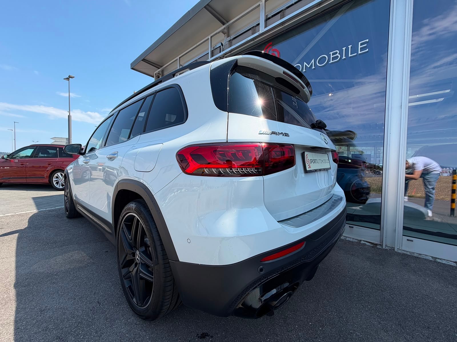 MERCEDES-BENZ GLB 35 AMG 4Matic 8G-Tronic-image-5