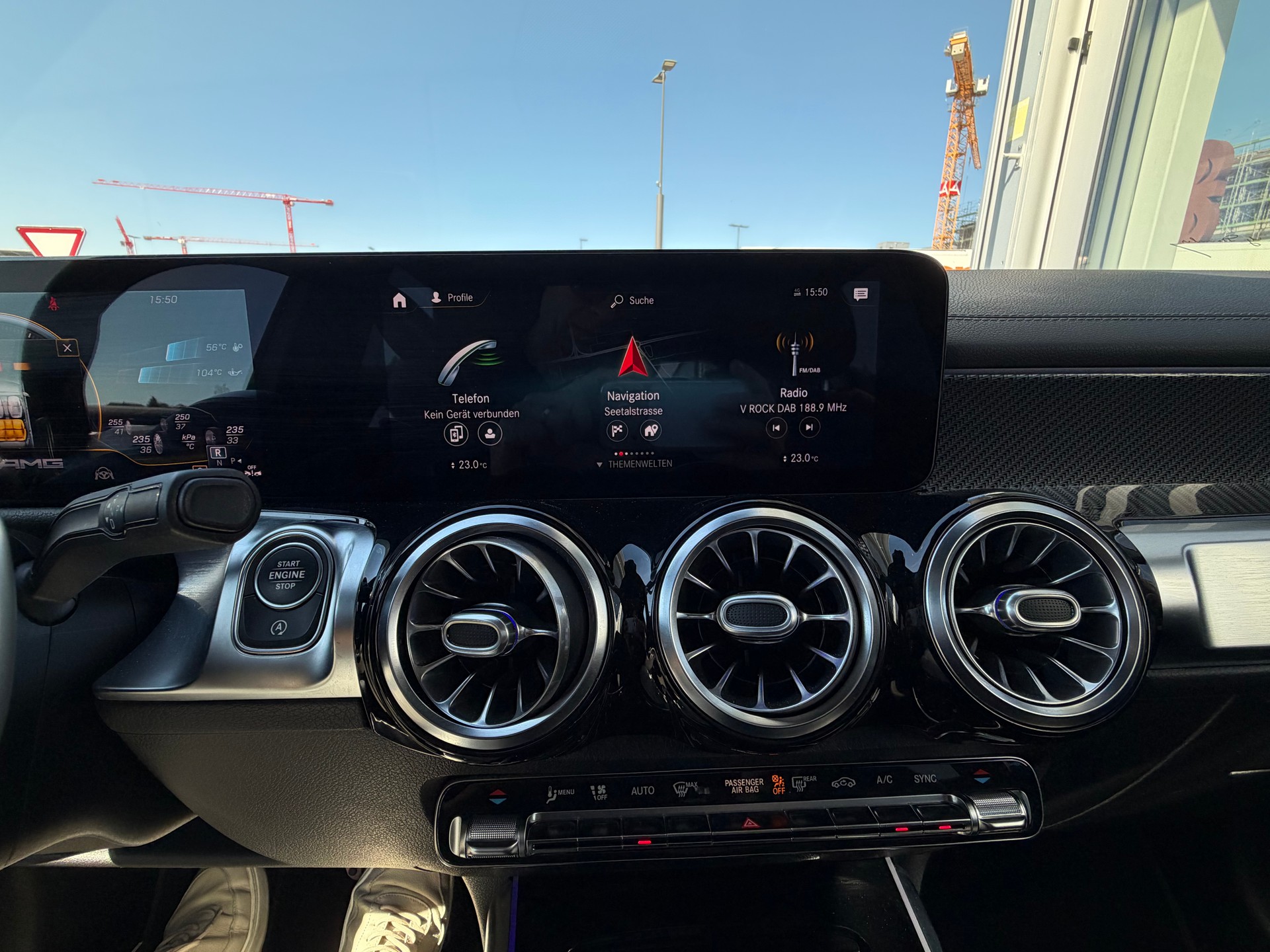 MERCEDES-BENZ GLB 35 AMG 4Matic 8G-Tronic-image-22